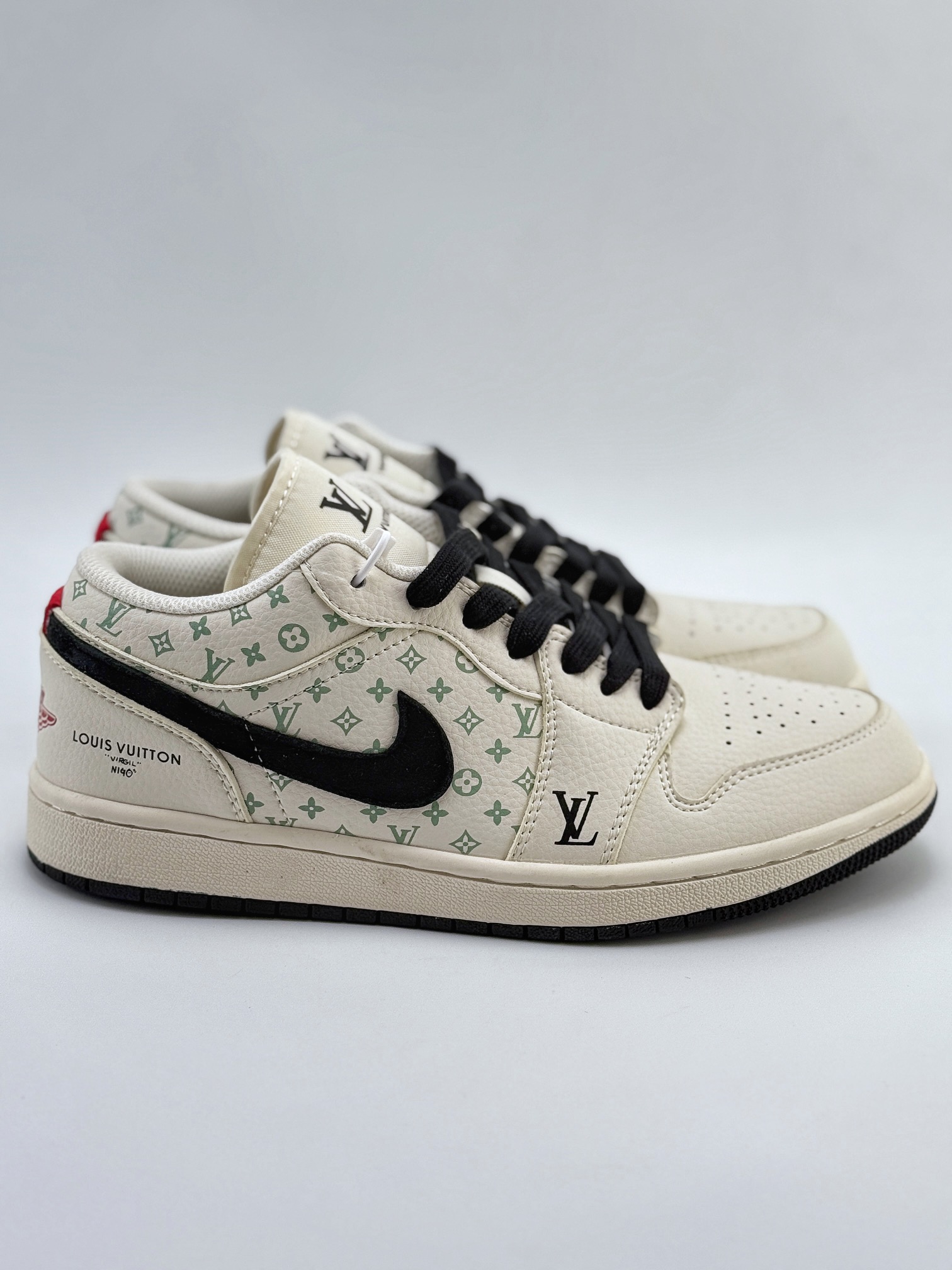 Air Jordan 1 Retro Low x Louis Vuitton 白黑 WG8850-009