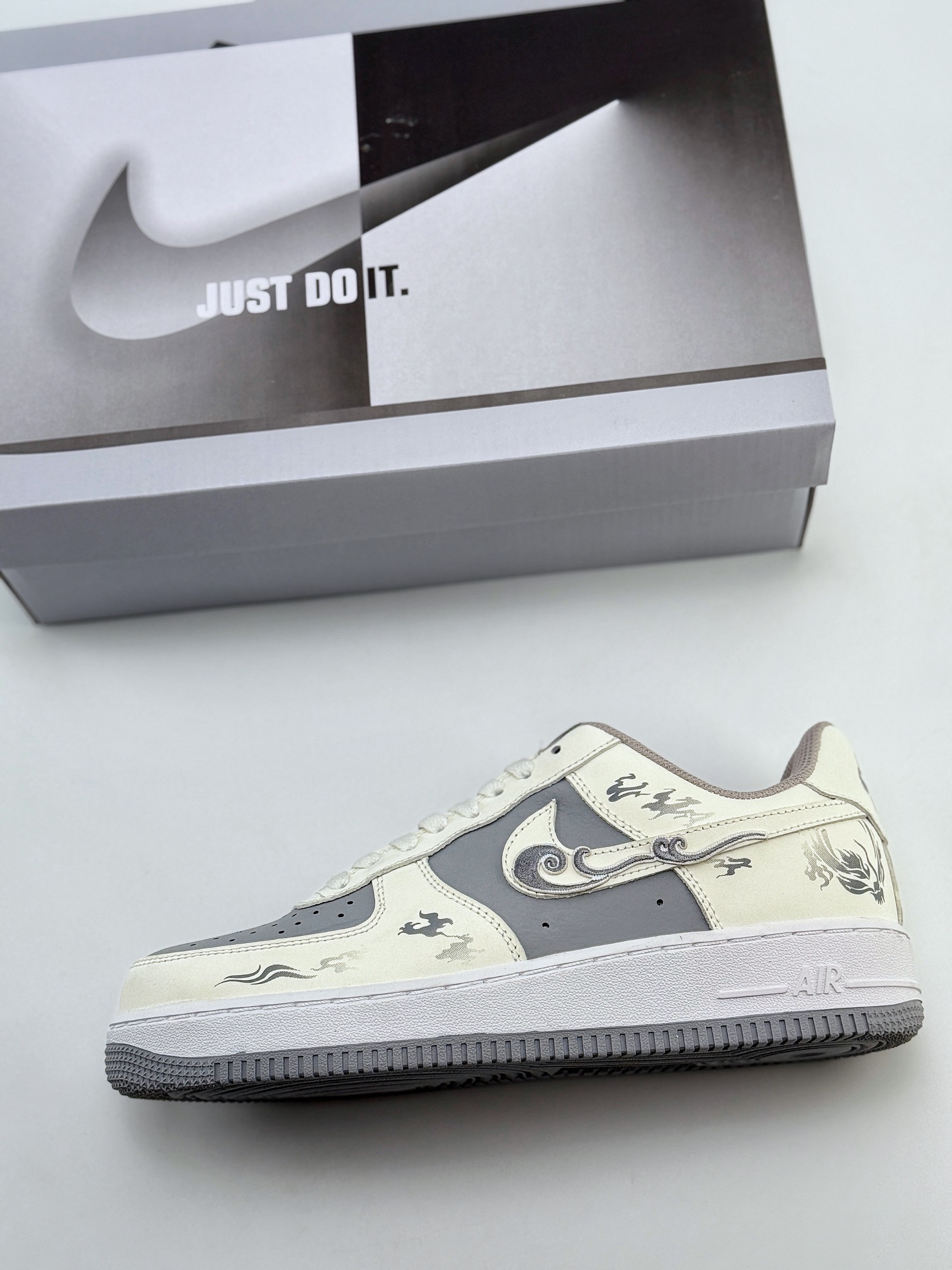 Nike Air Force 1 Low 07 腾云驾雾 米灰 BV6088-103