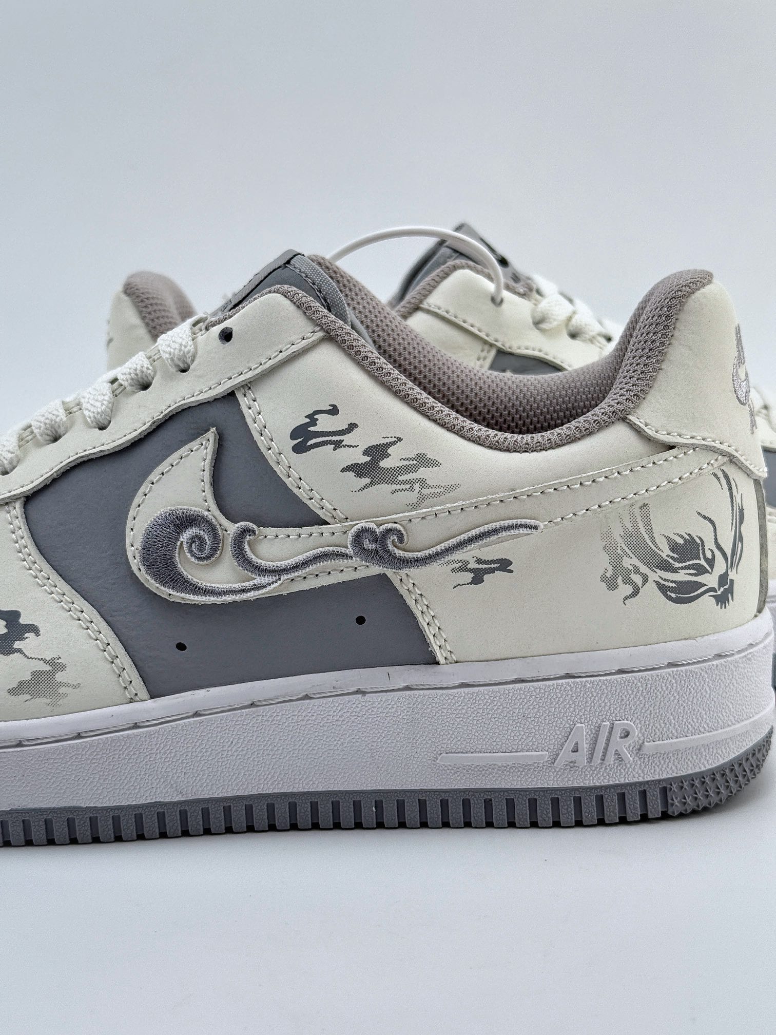 Nike Air Force 1 Low 07 腾云驾雾 米灰 BV6088-103