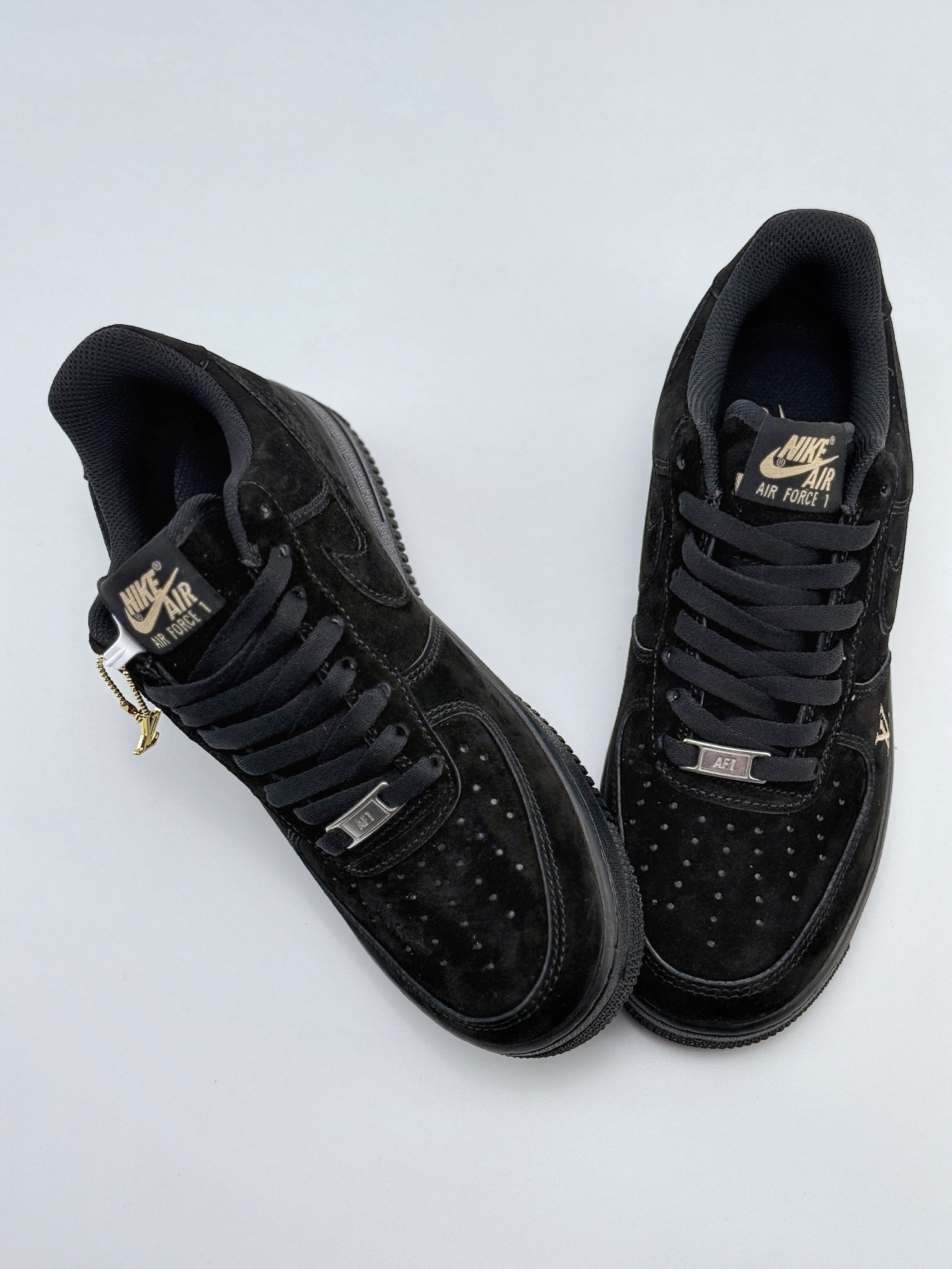 Nike Air Force 1 Low 07 x Louis Vuitton 高端定制 CW2288-111