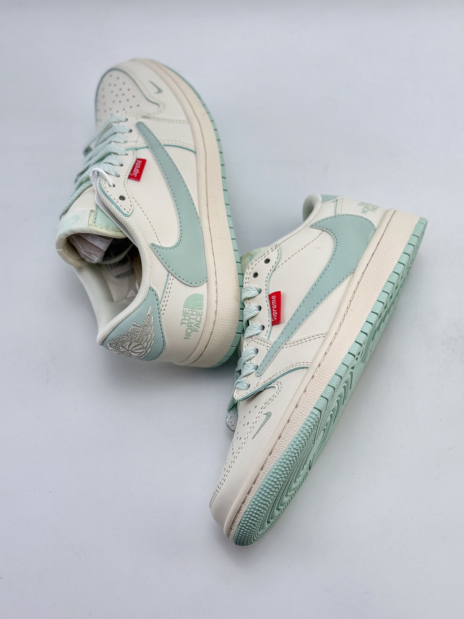 Travis Scott x Nike Air Jordan 1 Low x The North Face x Supreme 薄荷绿 XZ5158-001