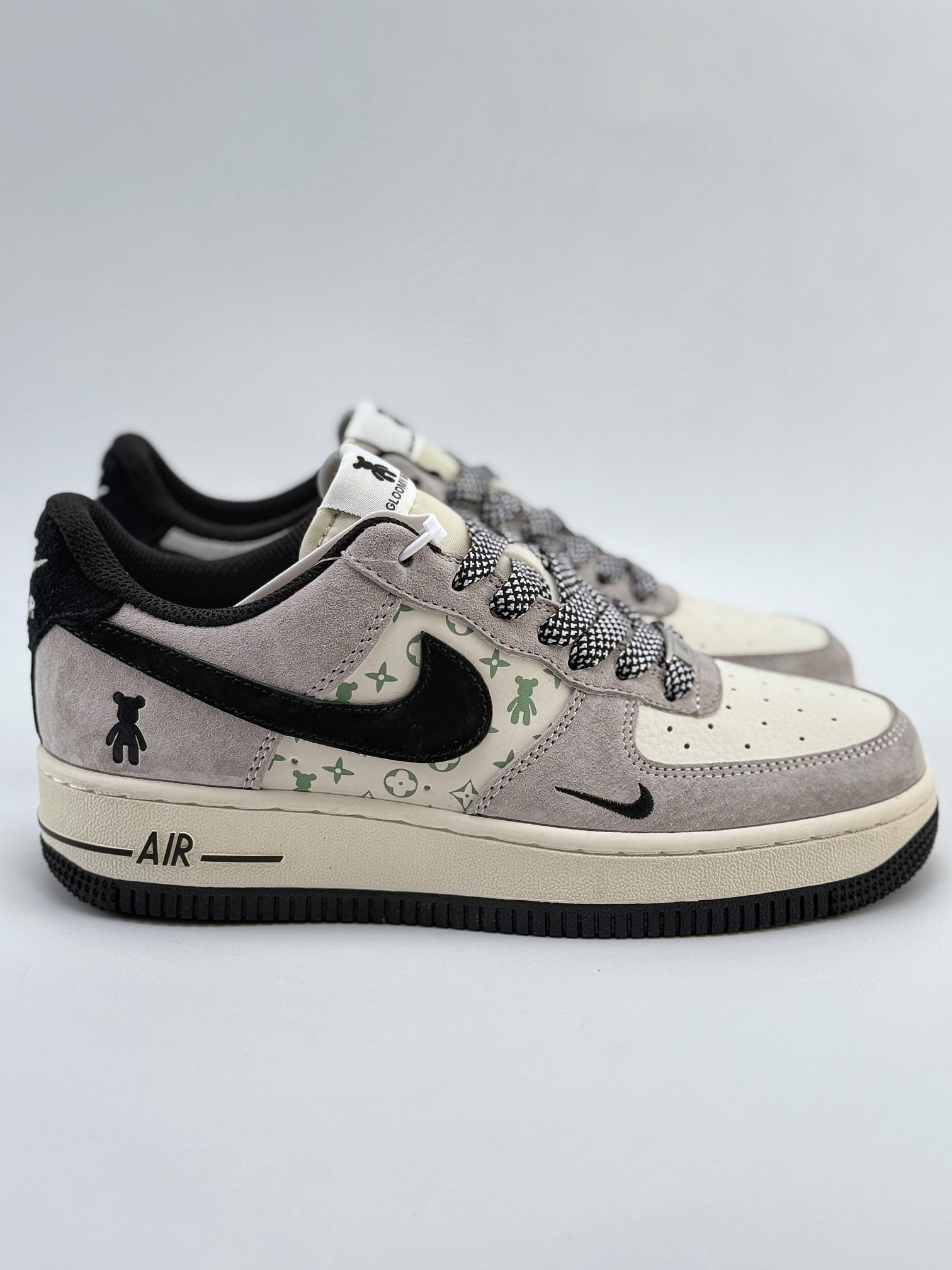 Nike Air Force 1 Low 07 x Louis Vuitton 玩偶米黑浅灰 SJ9188-002