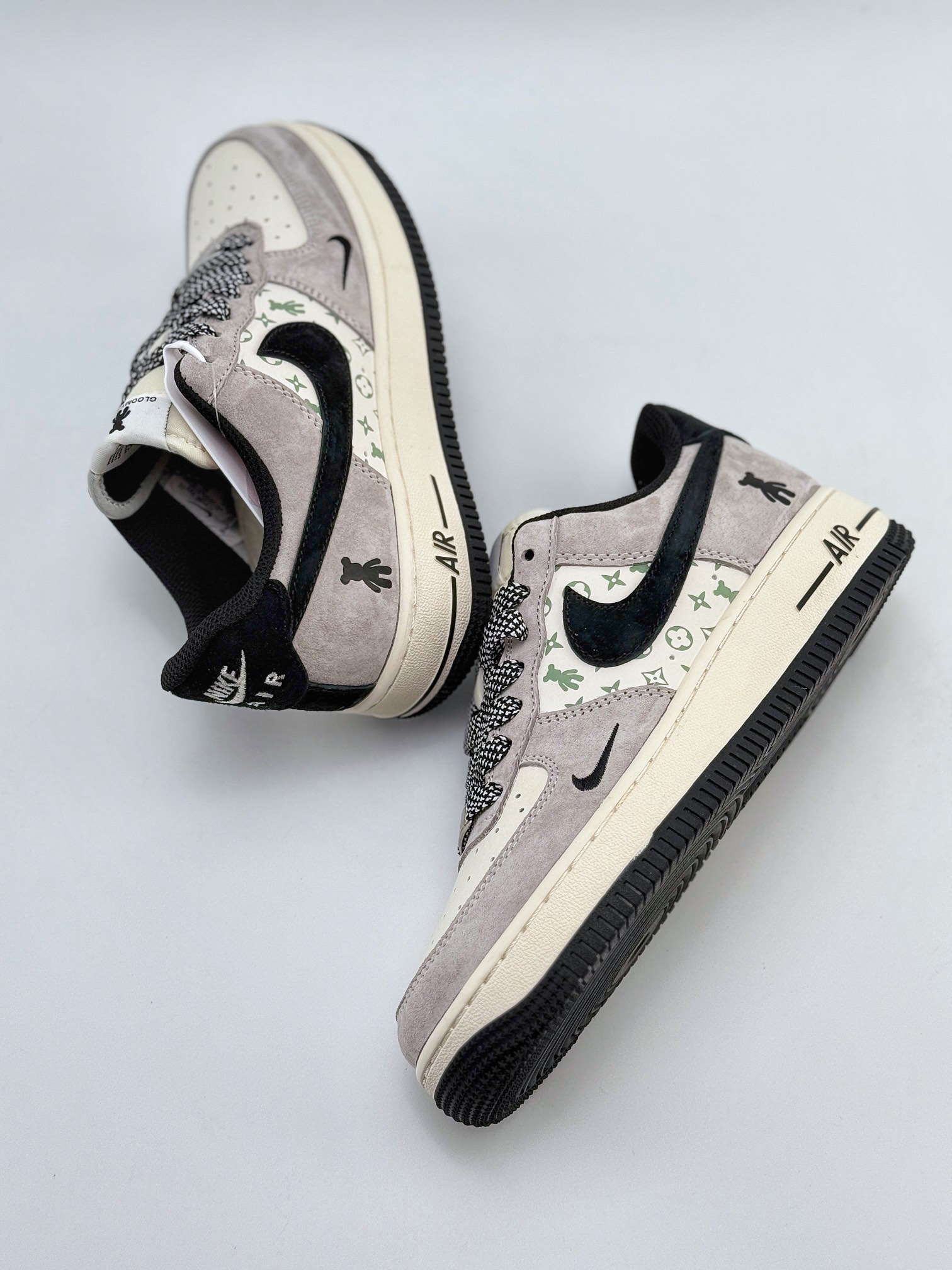 Nike Air Force 1 Low 07 x Louis Vuitton 玩偶米黑浅灰 SJ9188-002