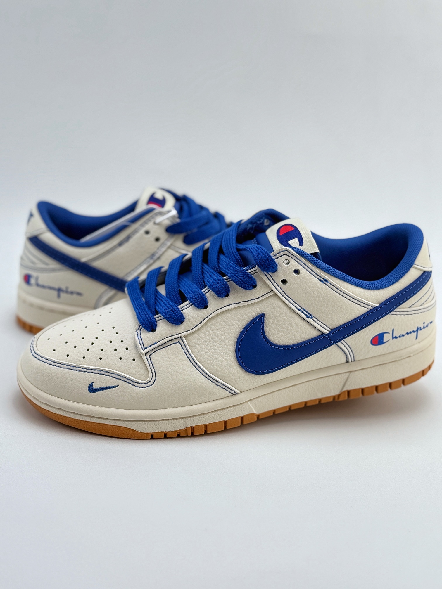 NIKE SB Dunk Low x Champion 冠军白宝蓝 XX9923-023