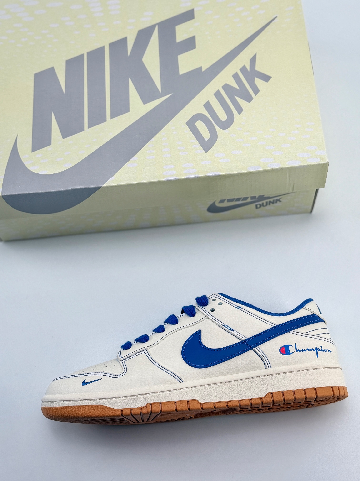 NIKE SB Dunk Low x Champion 冠军白宝蓝 XX9923-023