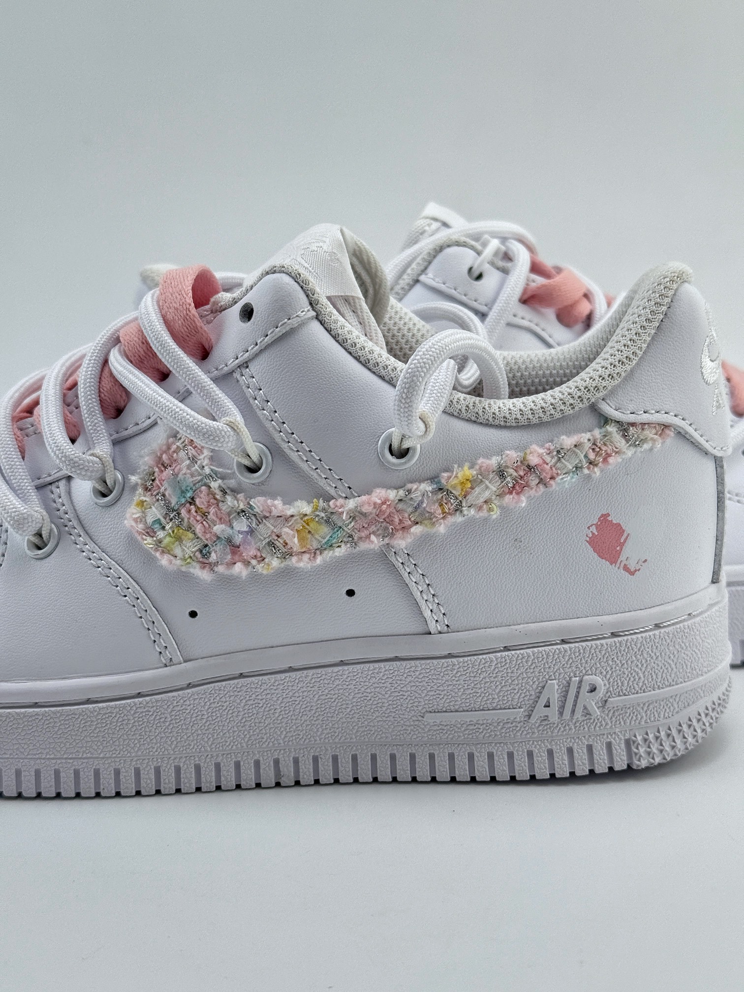 Nike Air Force 1 Low 07 粉白绑带  DH9999-334