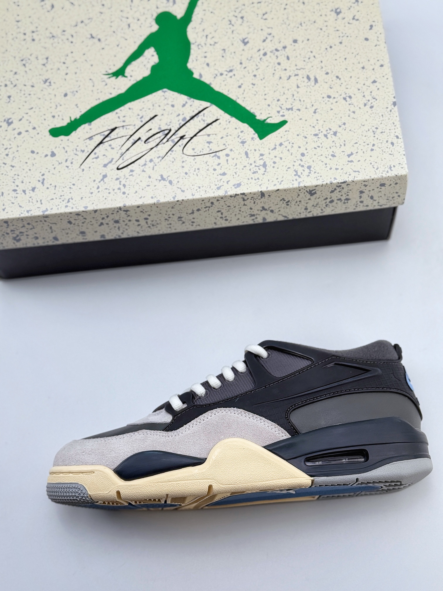 Nike Air Jordan 4 Retro RM 乔丹四代 ”Iron Grey” 米灰 纯原版本 FQ7938-002