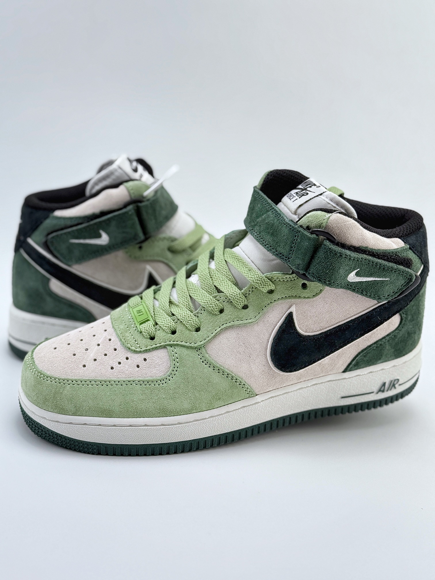 Nike Air Force 1 Mid 07 路飞灰绿麂皮  CG9908-103