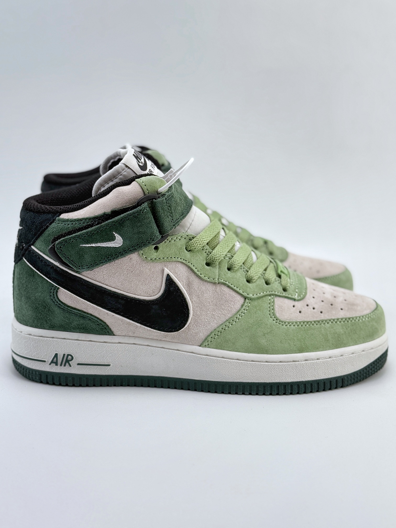 Nike Air Force 1 Mid 07 路飞灰绿麂皮  CG9908-103