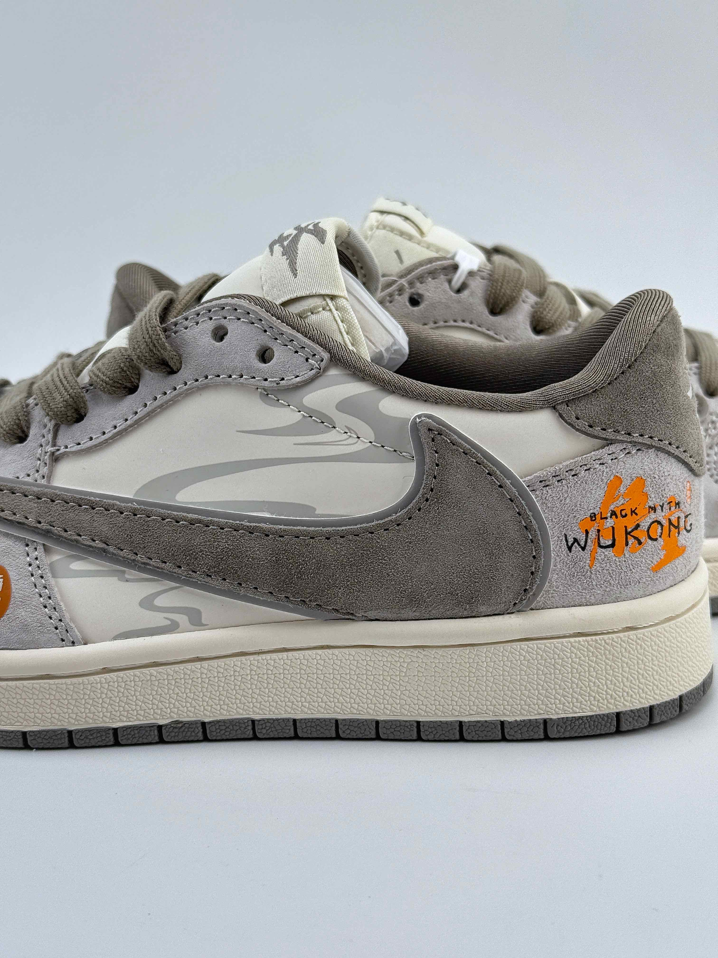 Travis Scott x Nike Air Jordan 1 Low 黑神话悟空 米浅棕  DM6688-610