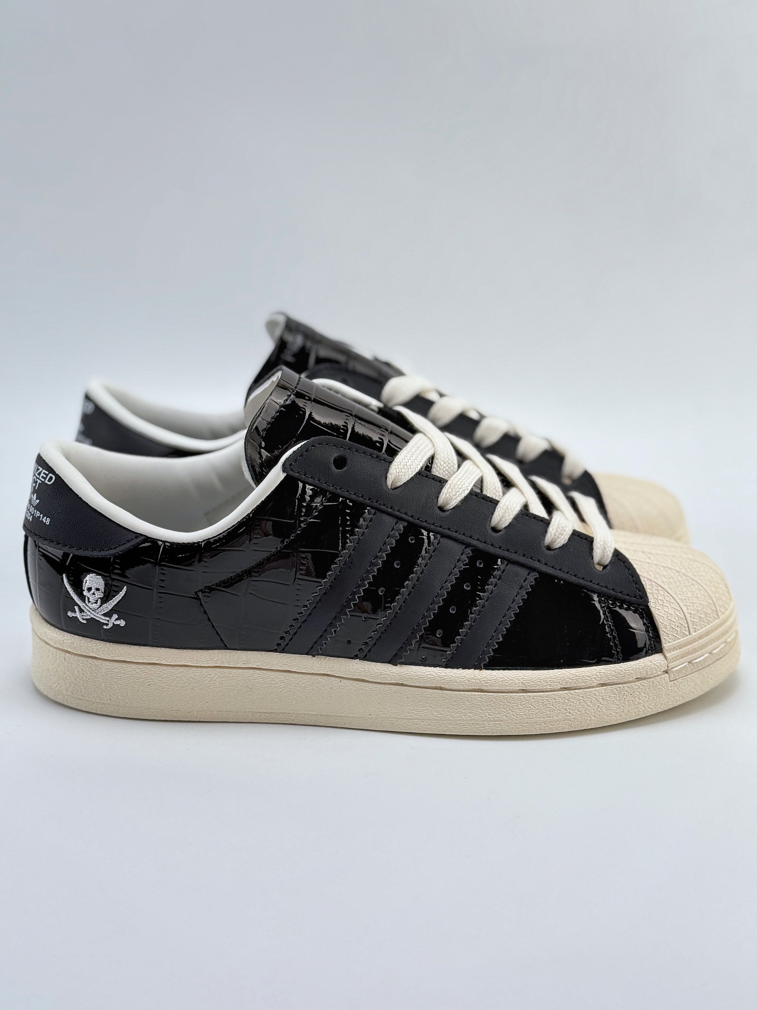 AD Originals Superstar x NEIGHBORHOOD 黑白  B34070