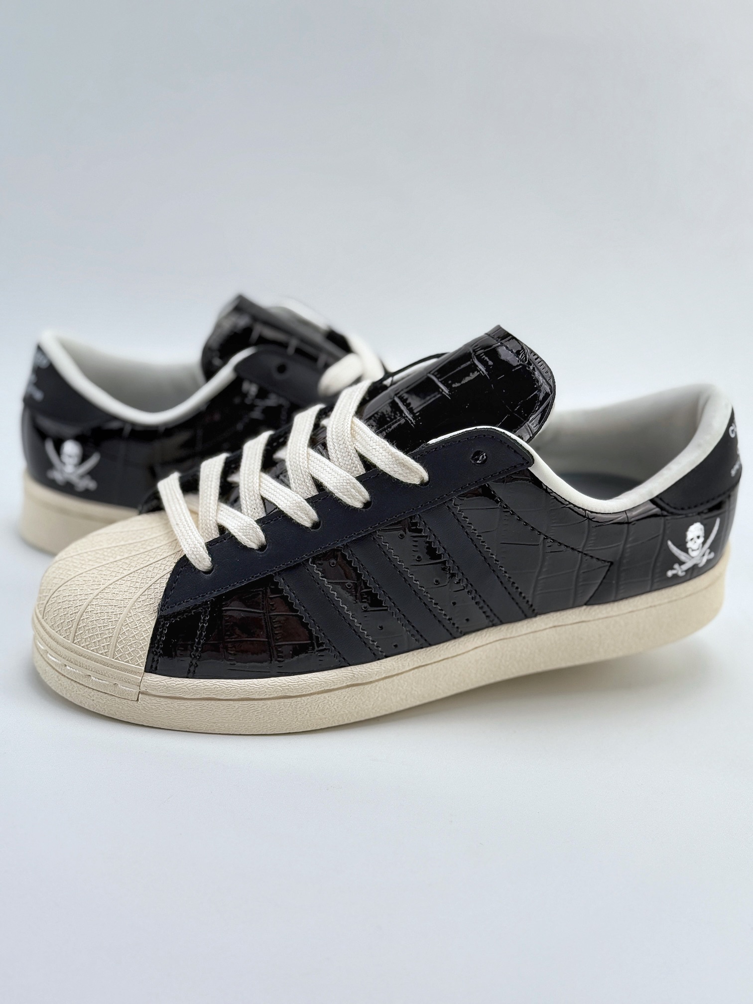 AD Originals Superstar x NEIGHBORHOOD 黑白  B34070