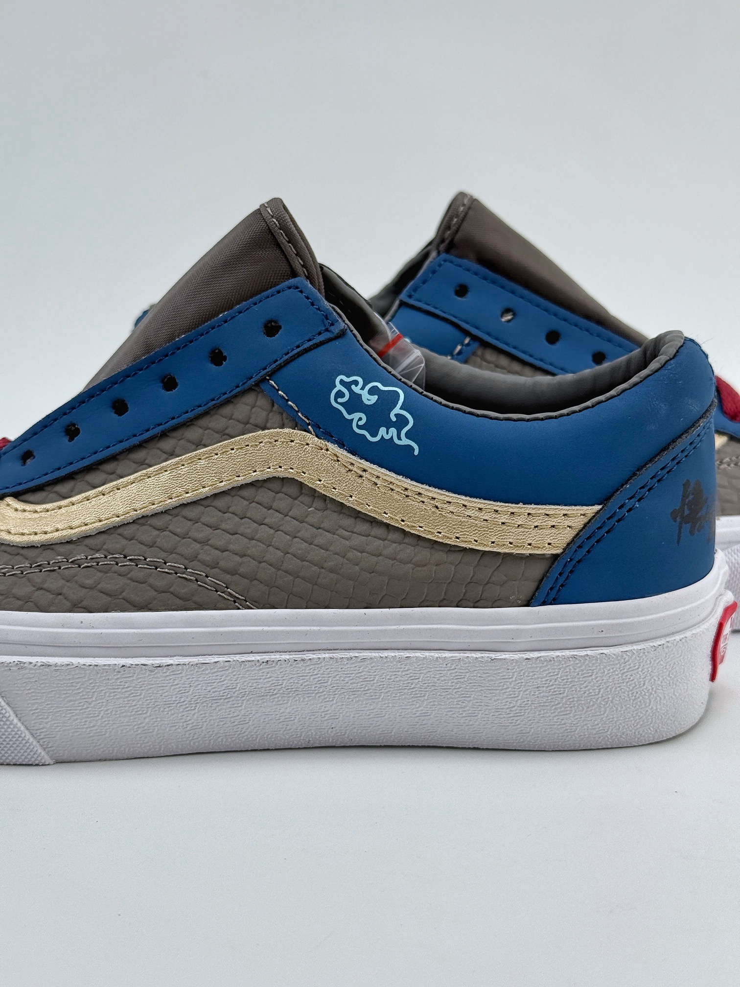 Vans Old Skool 黑神话悟空 祥云龙纹 游戏主题 解构复古减震耐磨轻便低帮板鞋