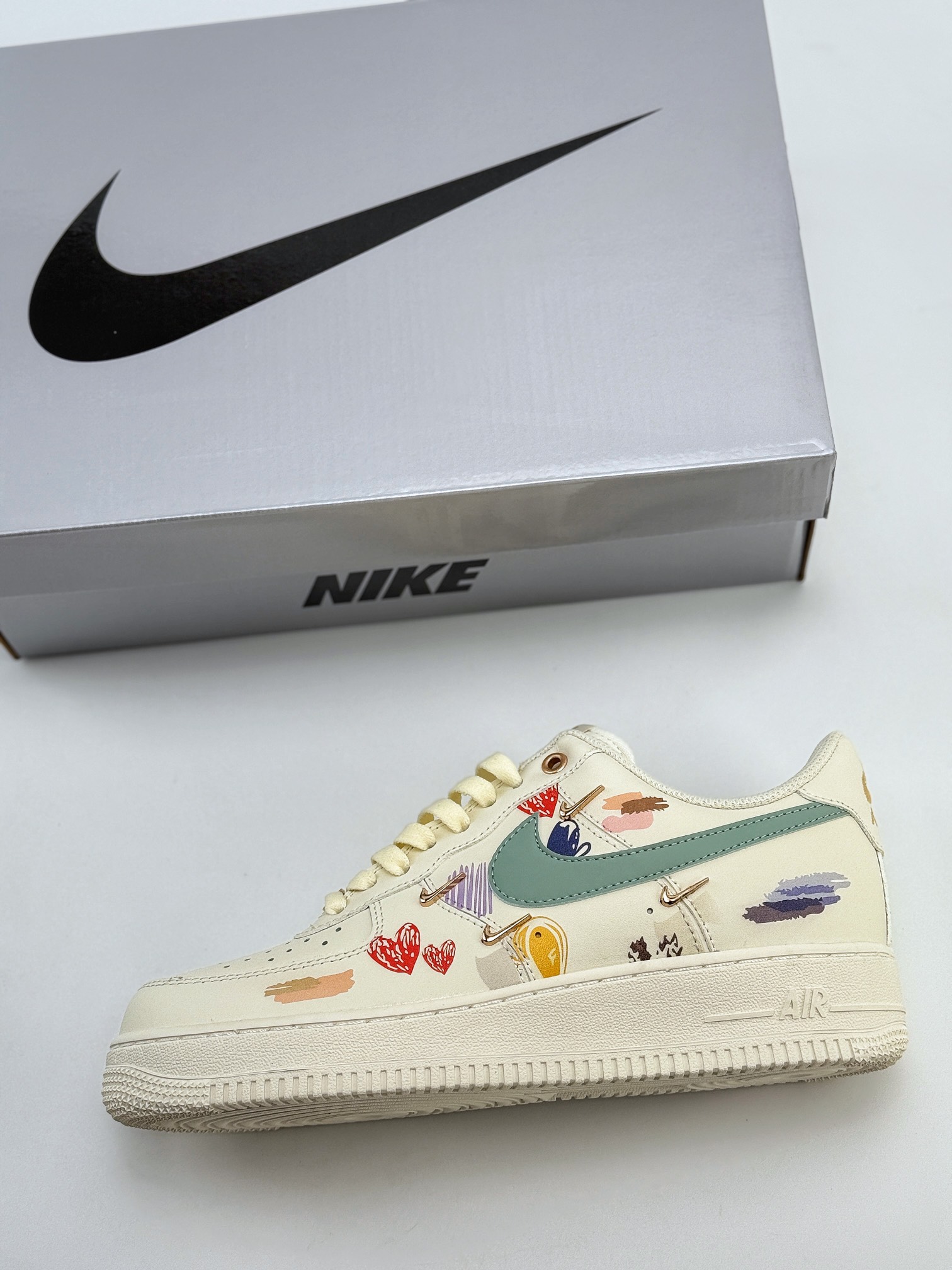 Nike Air Force 1 Low 07 薄荷曼波 七彩爱心 白金 ZH0316-040