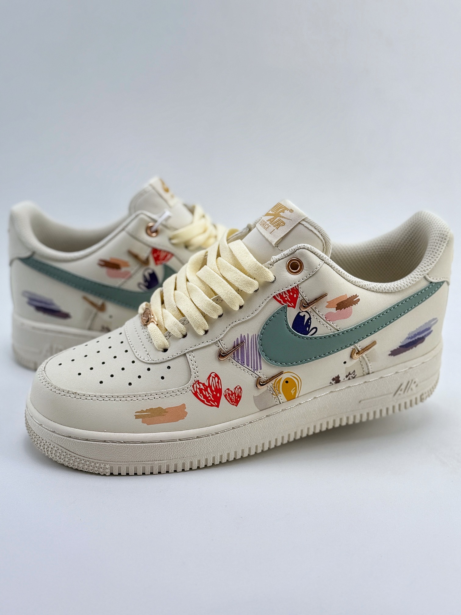 Nike Air Force 1 Low 07 薄荷曼波 七彩爱心 白金 ZH0316-040