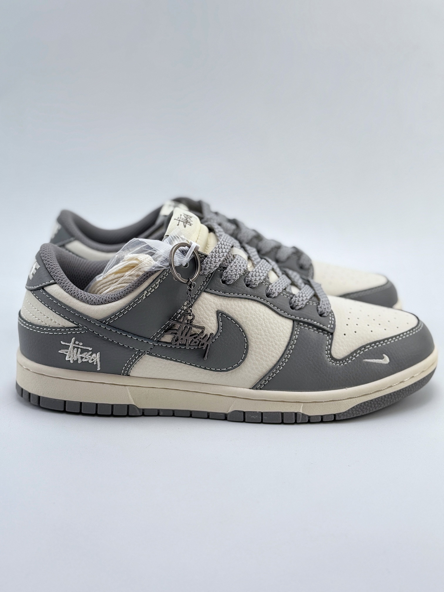 Nike SB Dunk Low x Stussy 灰白小钩满天星 BB9898-007