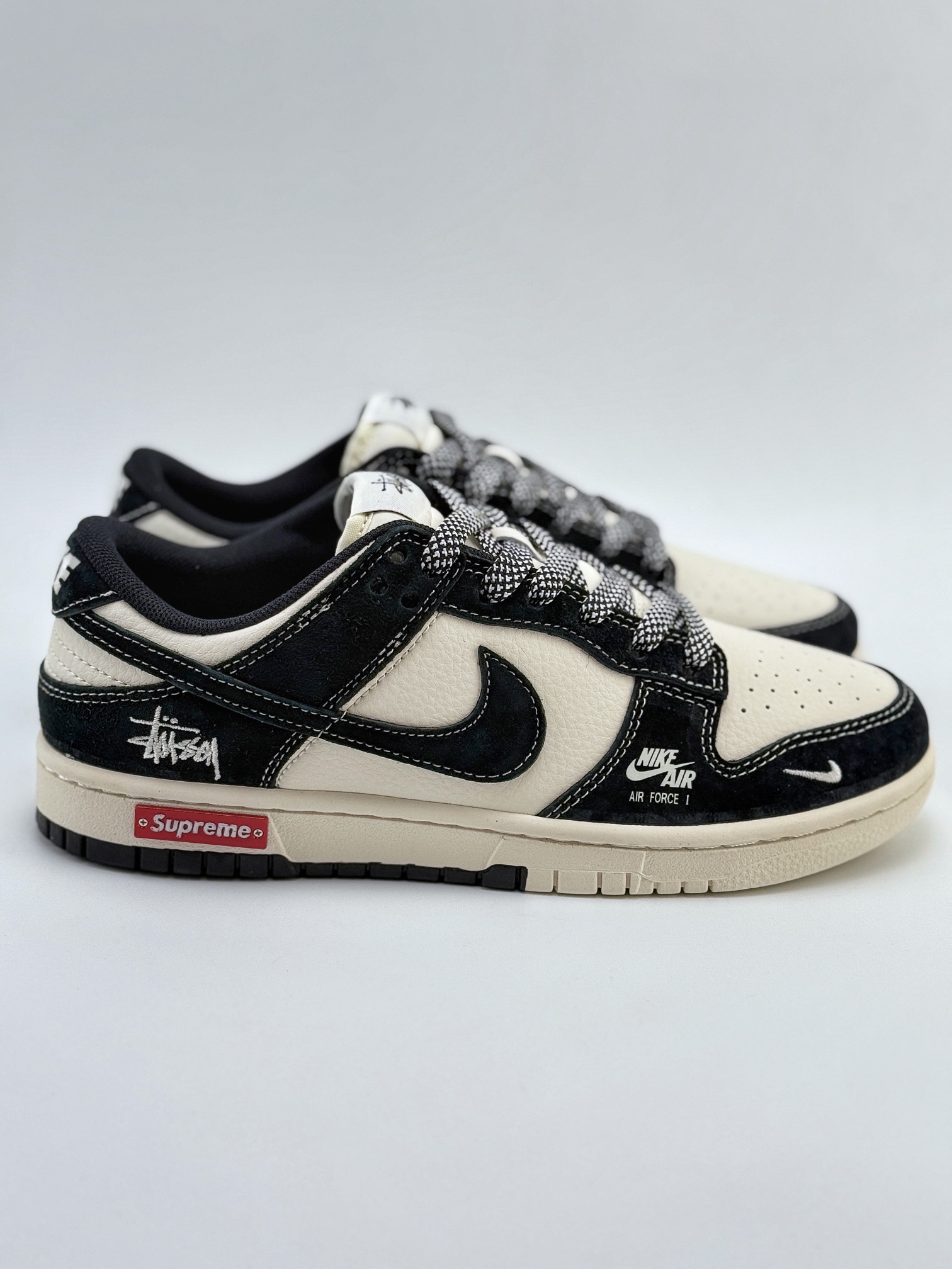 Nike SB Dunk Low x Stussy x Supreme 黑白小钩满天星  SJ2068-300