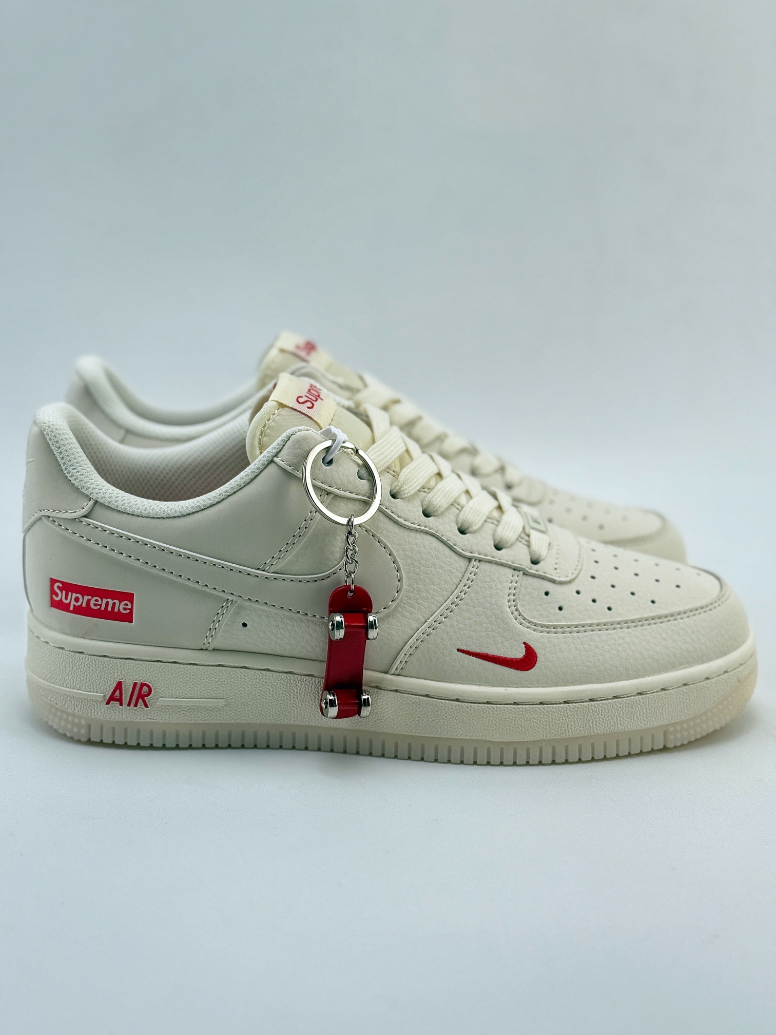 Nike Air Force 1 Low 07 x Supreme 米红小钩  BB7577-214