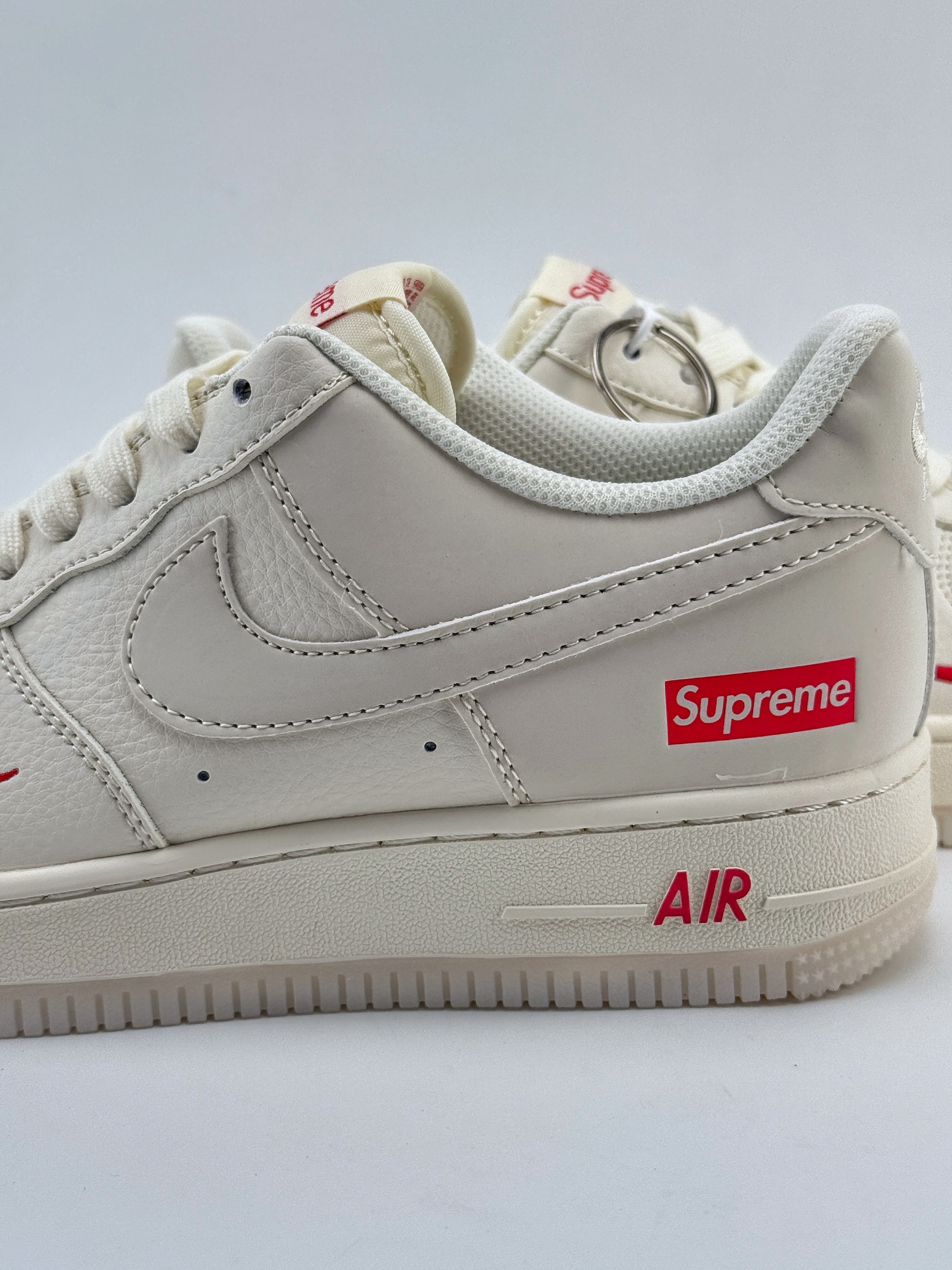 Nike Air Force 1 Low 07 x Supreme 米红小钩  BB7577-214