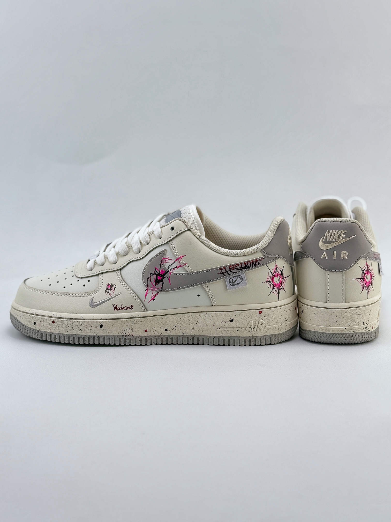 Nike Air Force 1 Low 07 白灰涂鸦 FB1893-333