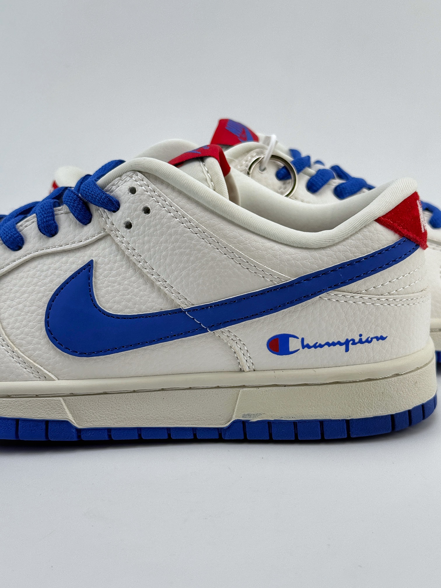 Nike SB Dunk Low x Champion 白蓝红小钩  KK1333-001