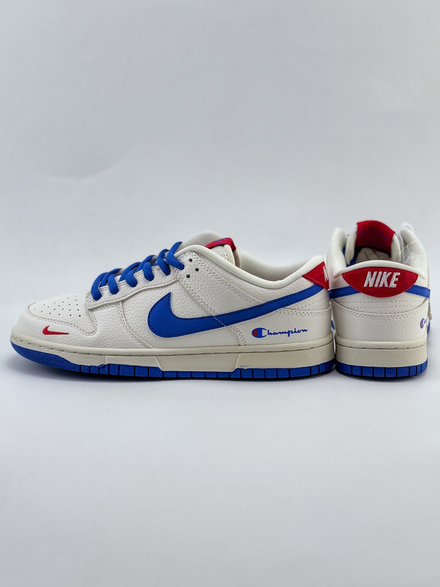 Nike SB Dunk Low x Champion 白蓝红小钩  KK1333-001