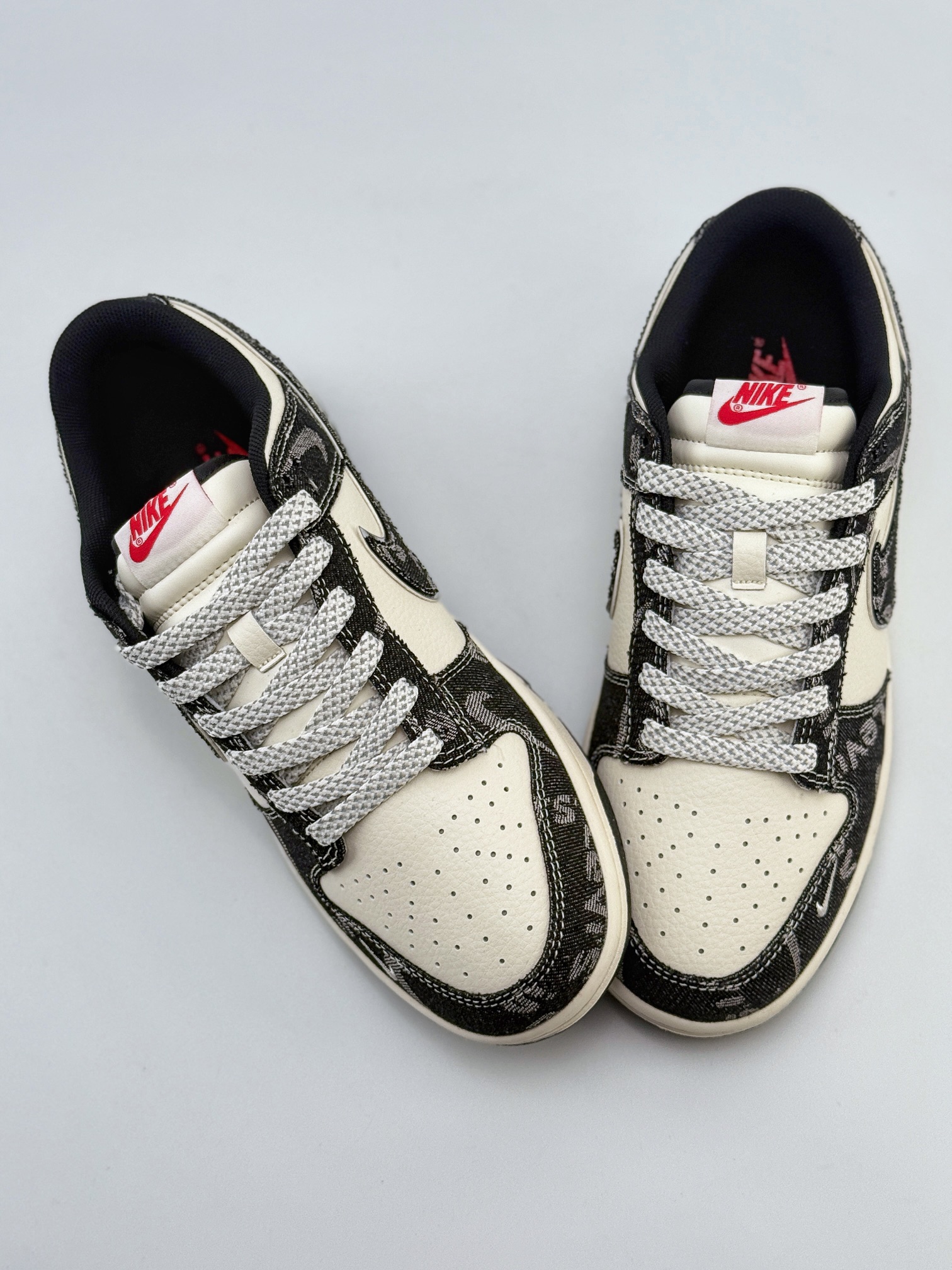 Nike SB Dunk Low x Levi's 米黑牛仔布满天星  XX2025-109