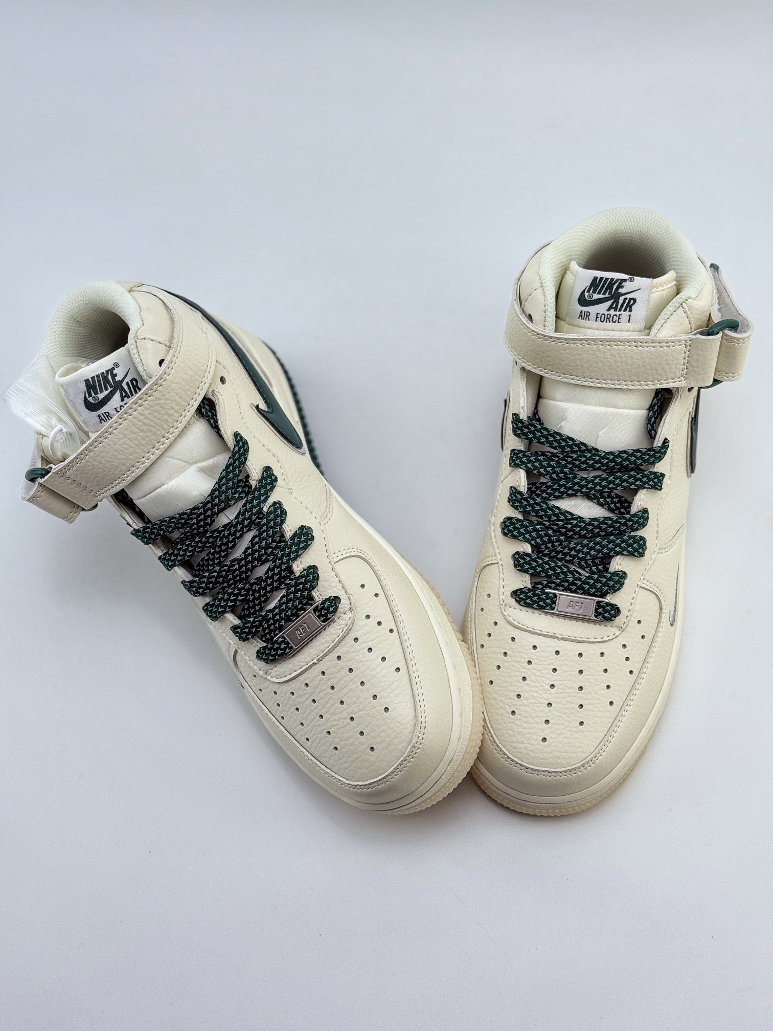 Nike Air Force 1 Mid 07 白绿满天星 XL0236-235