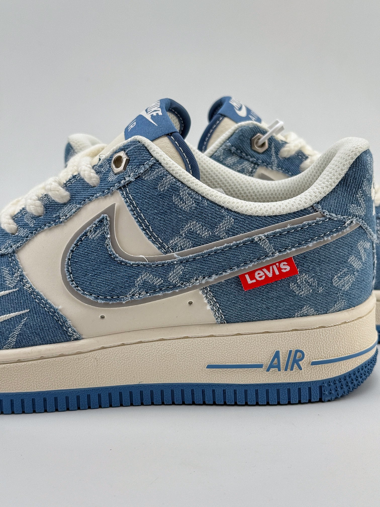 Nike Air Force 1 Low 07 x Levi's 白蓝牛仔布  SJ6698-003