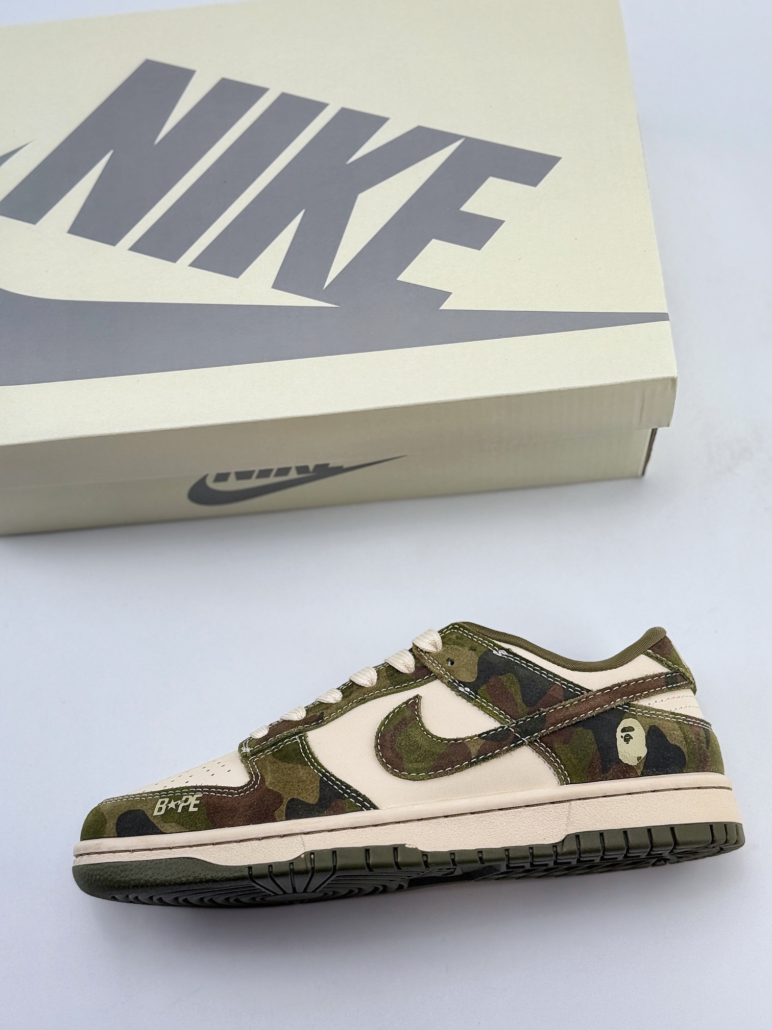 Nike SB Dunk Low x BAPE 米黄迷彩军绿  CH6336-230