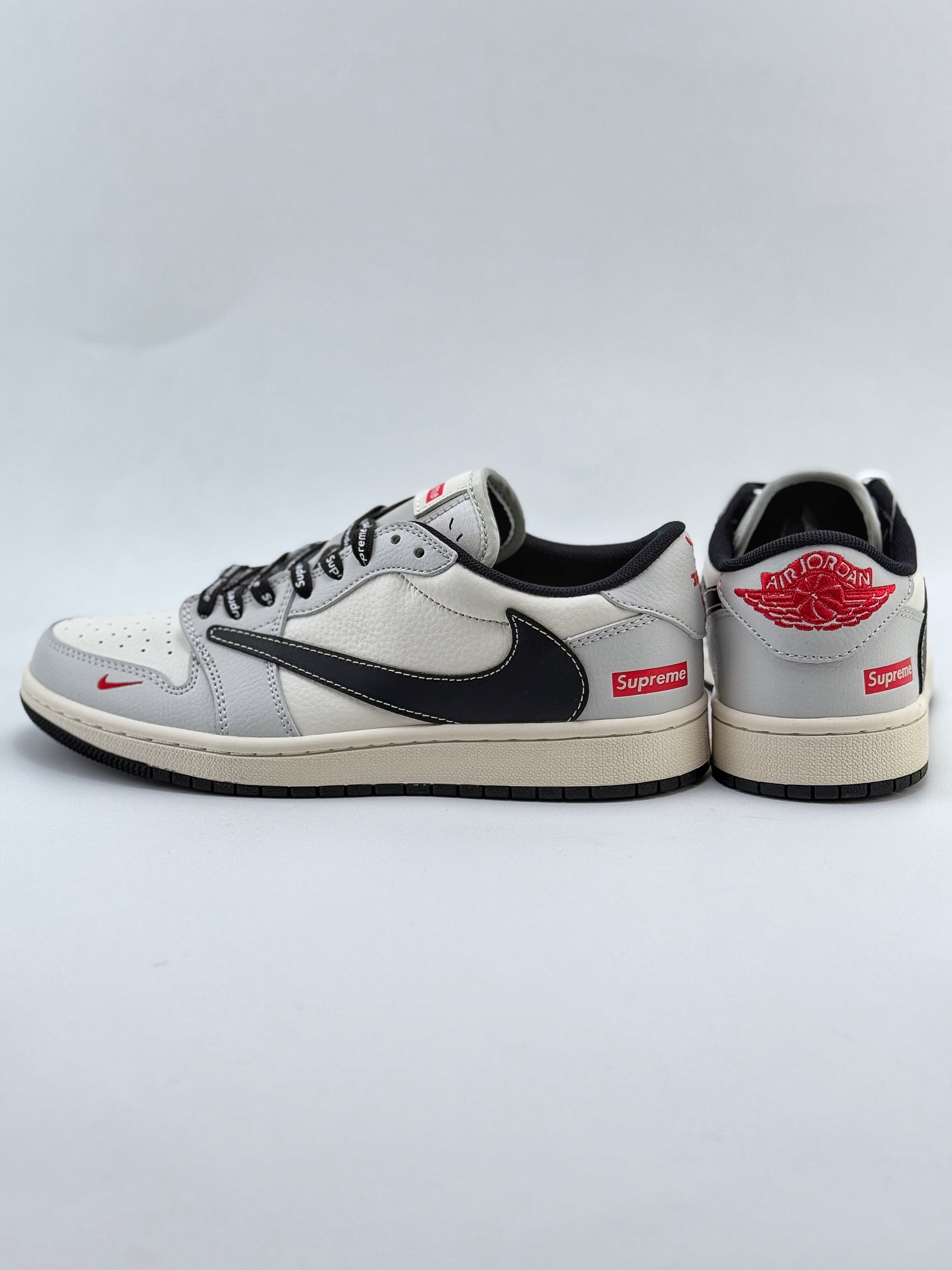 Travis Scott x Nike Air Jordan 1 Low x Supreme 米黑红 Air Jordan 1 Low 反转米黑红小钩倒钩 SJ2068-119