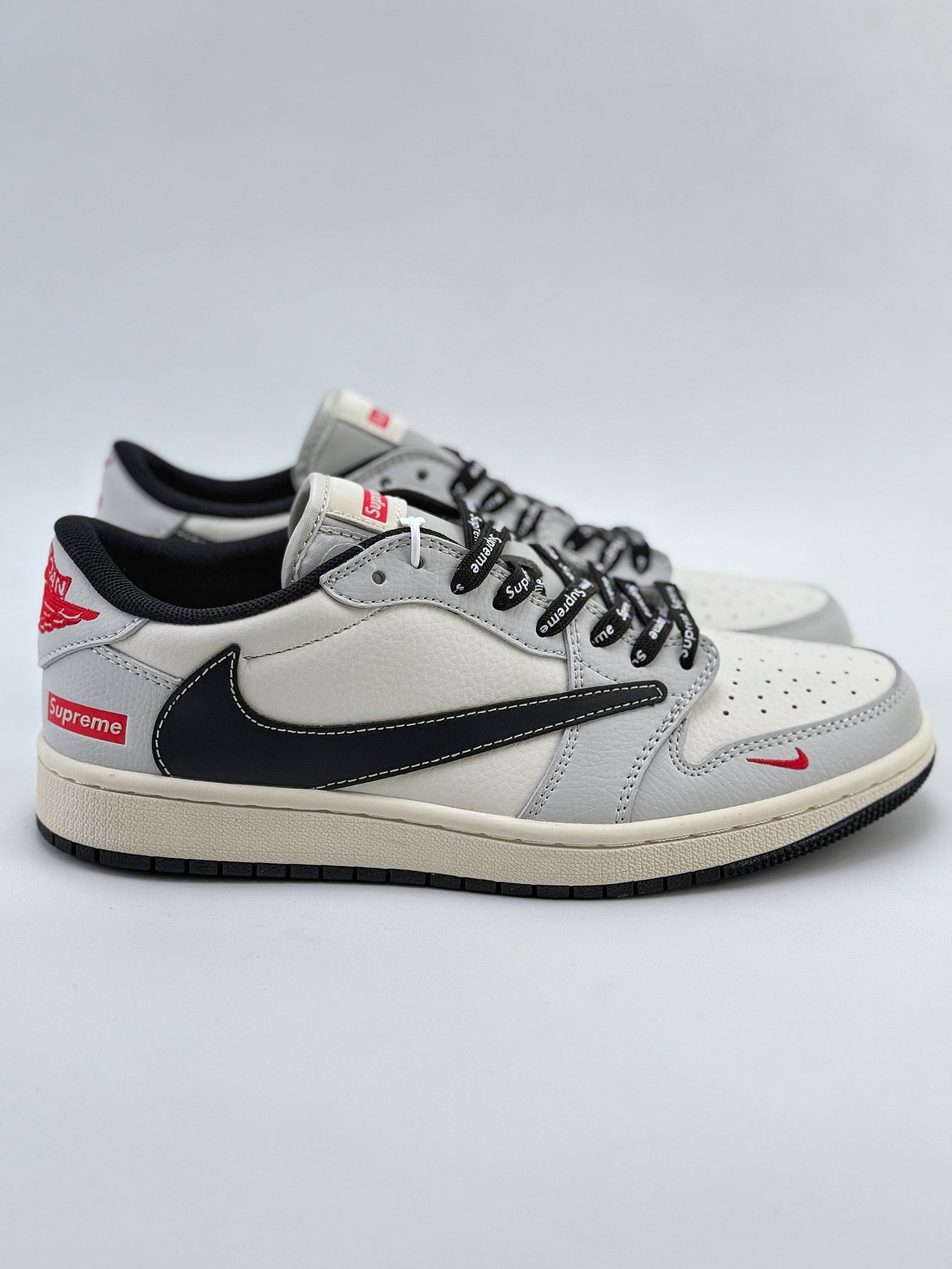 Travis Scott x Nike Air Jordan 1 Low x Supreme 米黑红 Air Jordan 1 Low 反转米黑红小钩倒钩 SJ2068-119