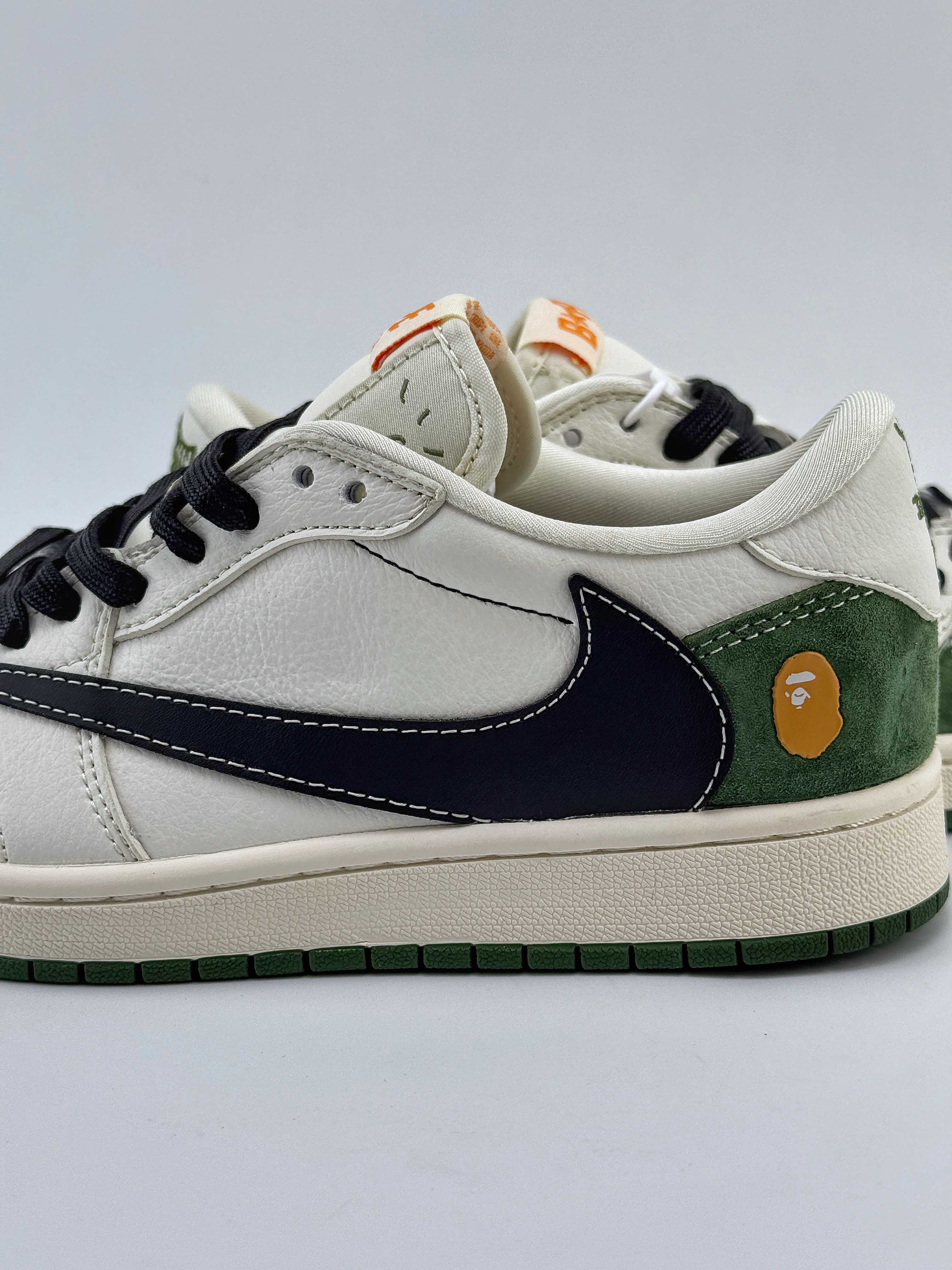 Travis Scott x Nike Air Jordan 1 Low x BAPE 米绿黑 Air Jordan 1 Low 反转米绿黑倒钩  XY2688-107