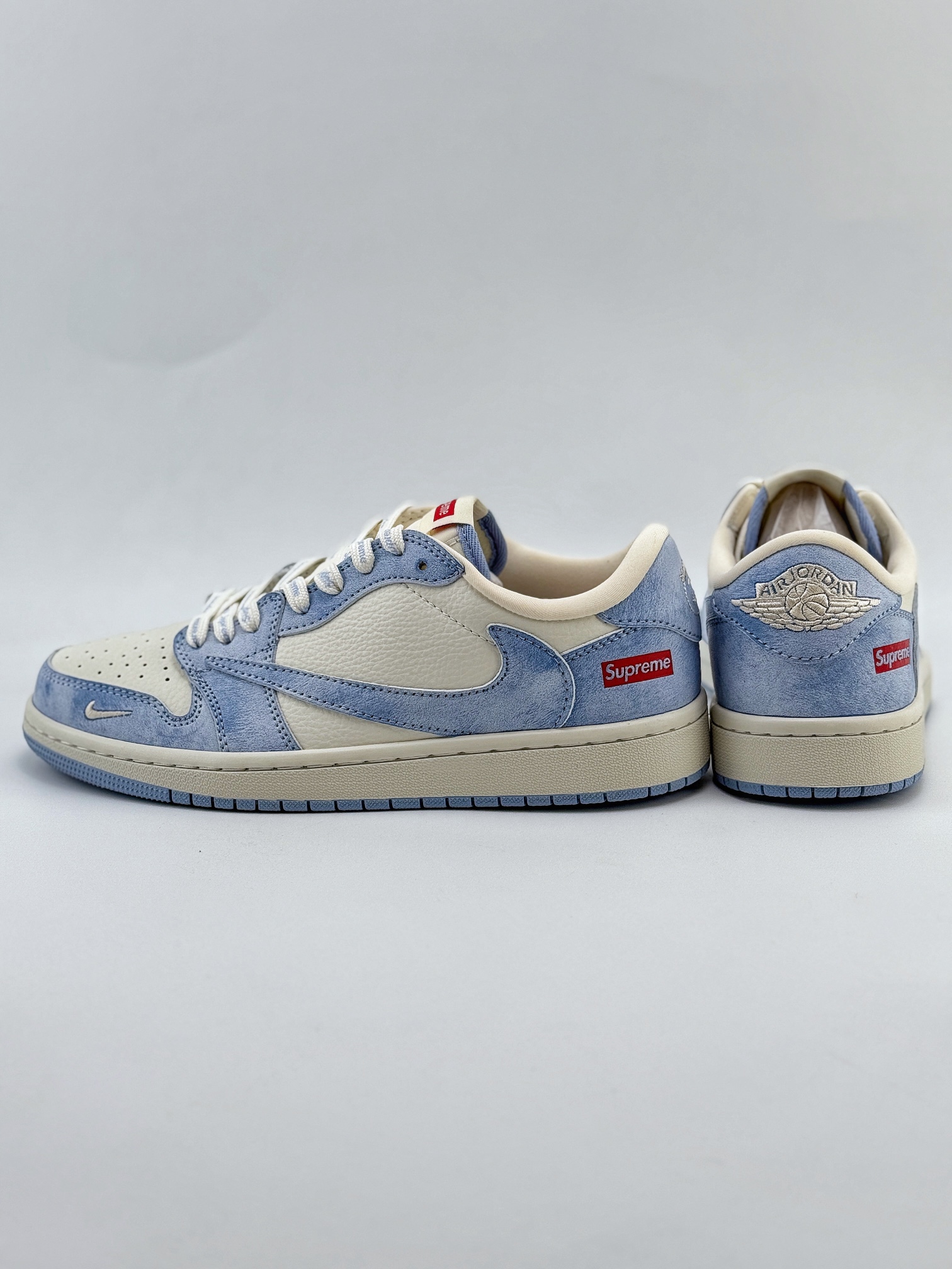 Travis Scott x Nike Air Jordan 1 Low x Supreme 米蓝 Air Jordan 1 Low 反转米蓝小钩倒钩  CH6336-010