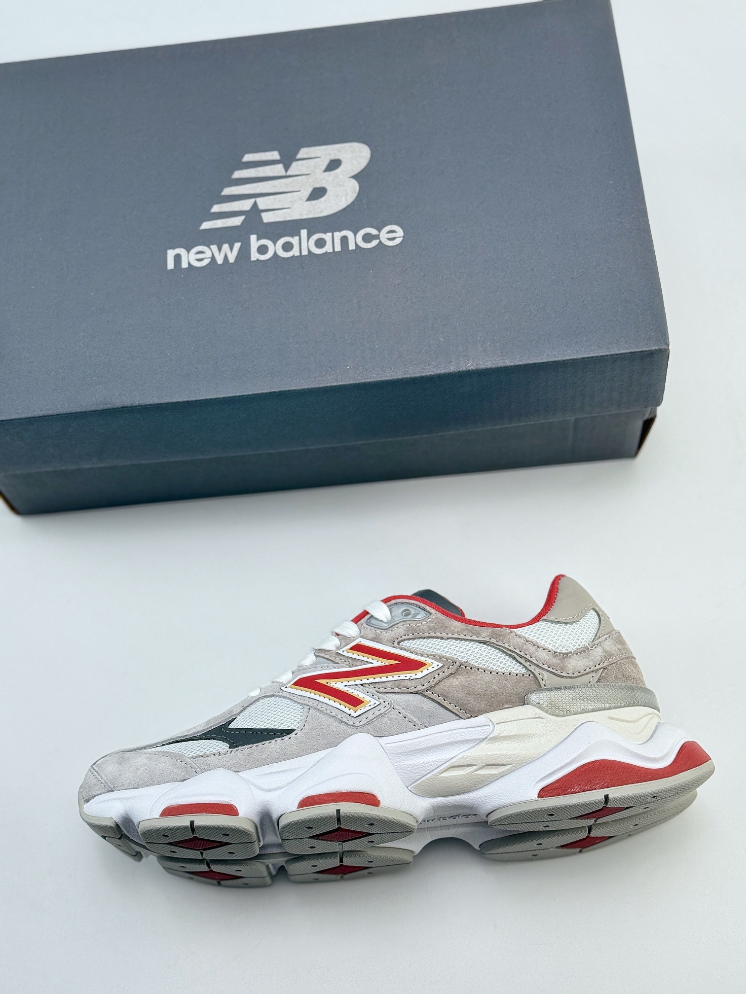 Joe Freshgoods x New Balance 版本 NB9060 联名款 复古休闲运动慢跑鞋  U9060EGL