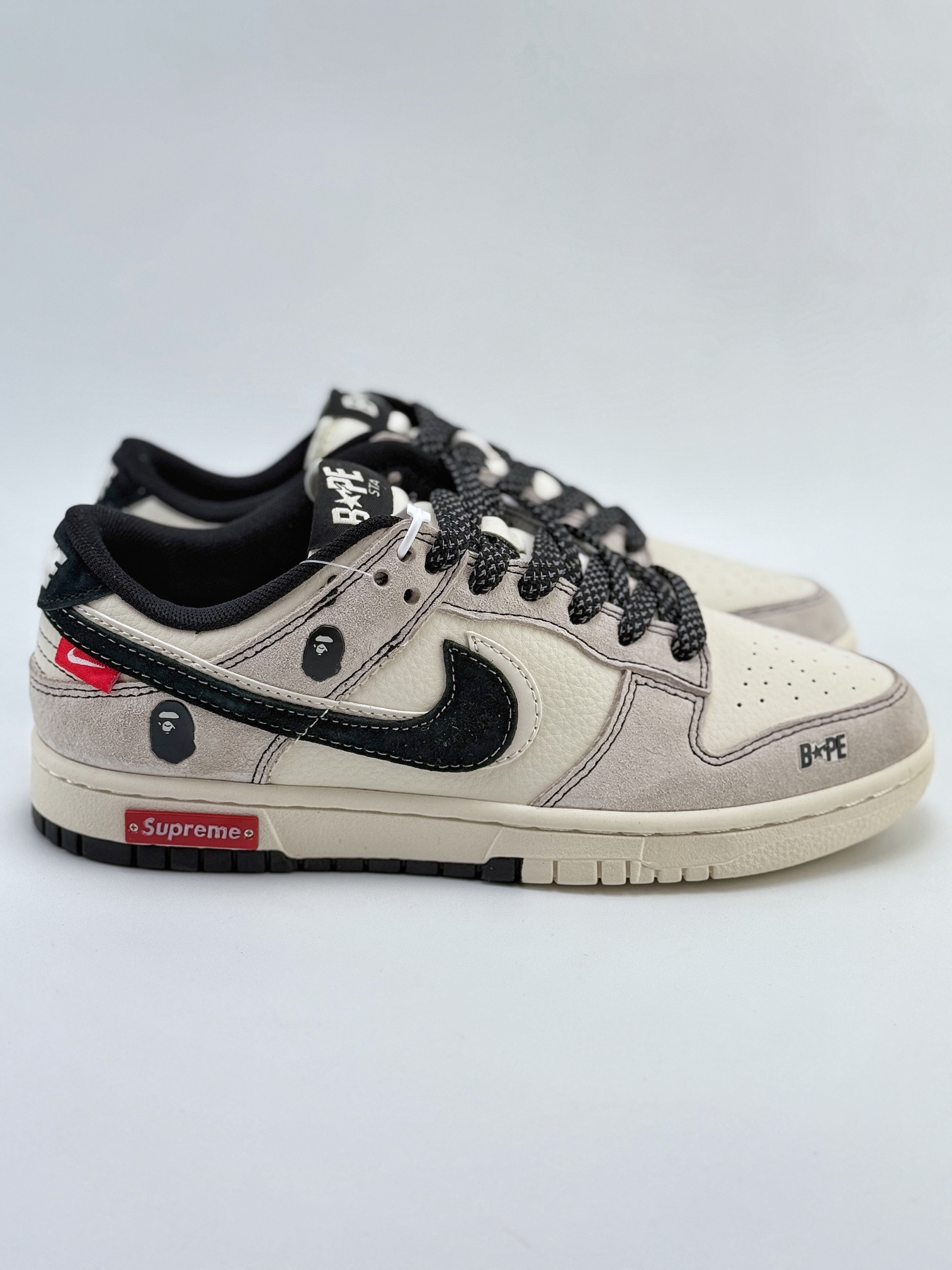 Nike SB Dunk Low x BAPE 白黑双钩满天星  MM1089-017