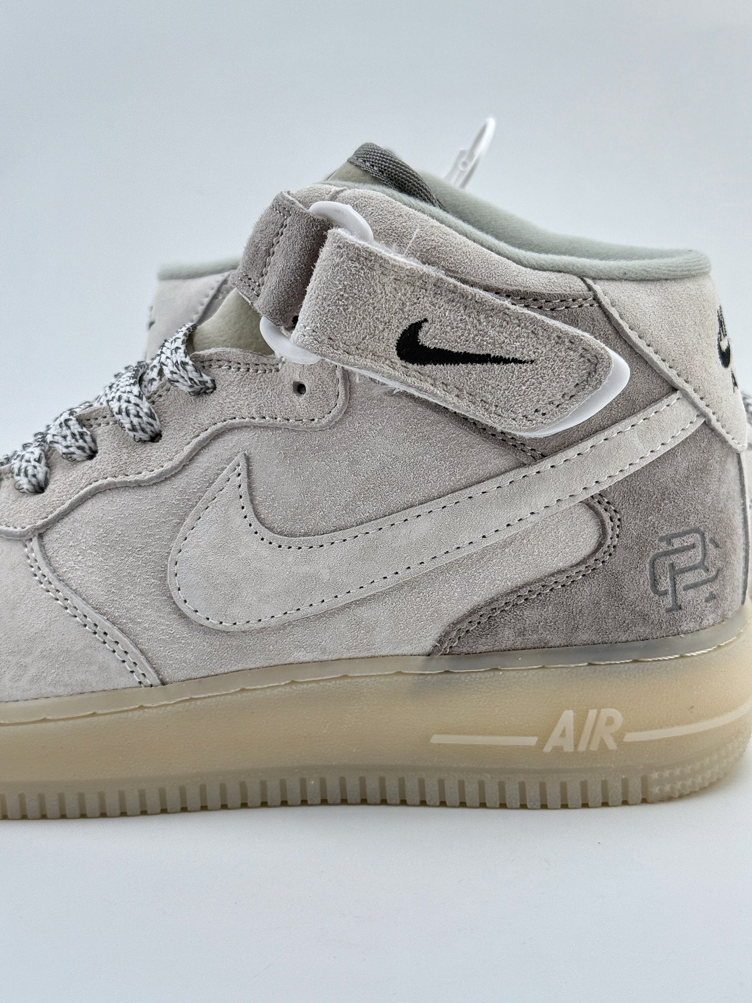 Nike Air Force 1 Mid 07 x Reigning Champ 卫冕冠军  807618-300