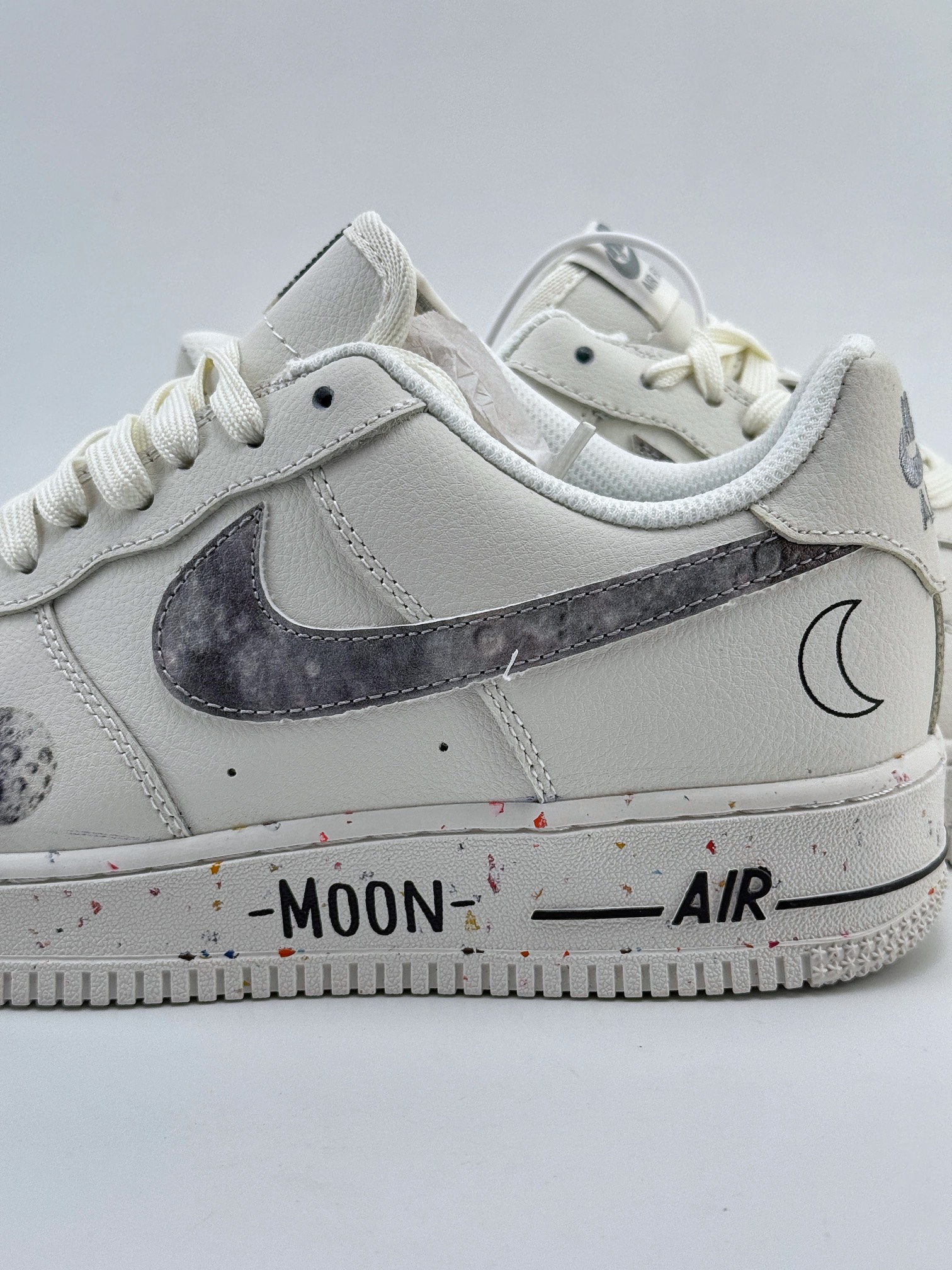 Nike Air Force 1 Low 07 星球 涂鸦 XQ 2481844