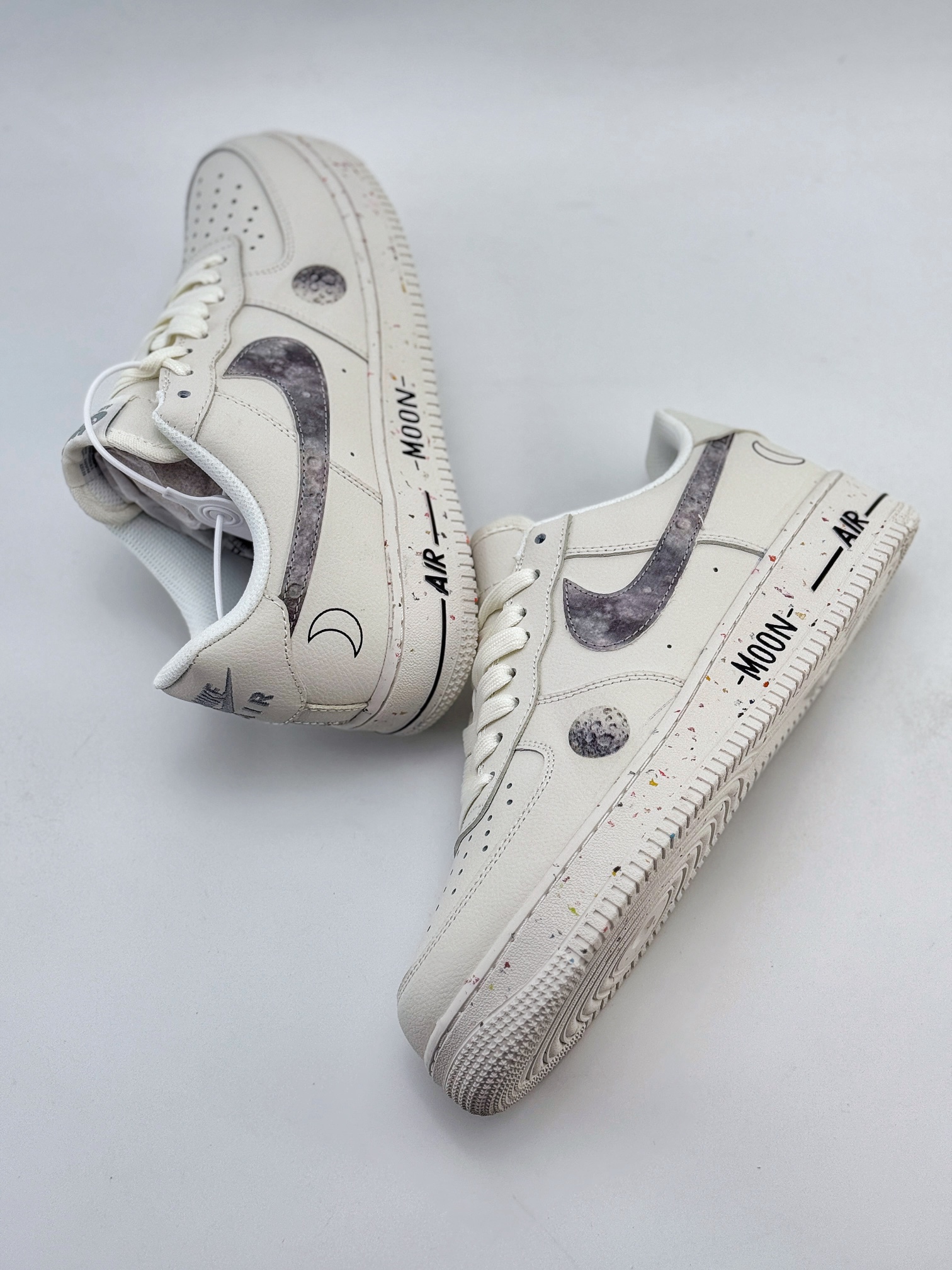 Nike Air Force 1 Low 07 星球 涂鸦 XQ 2481844