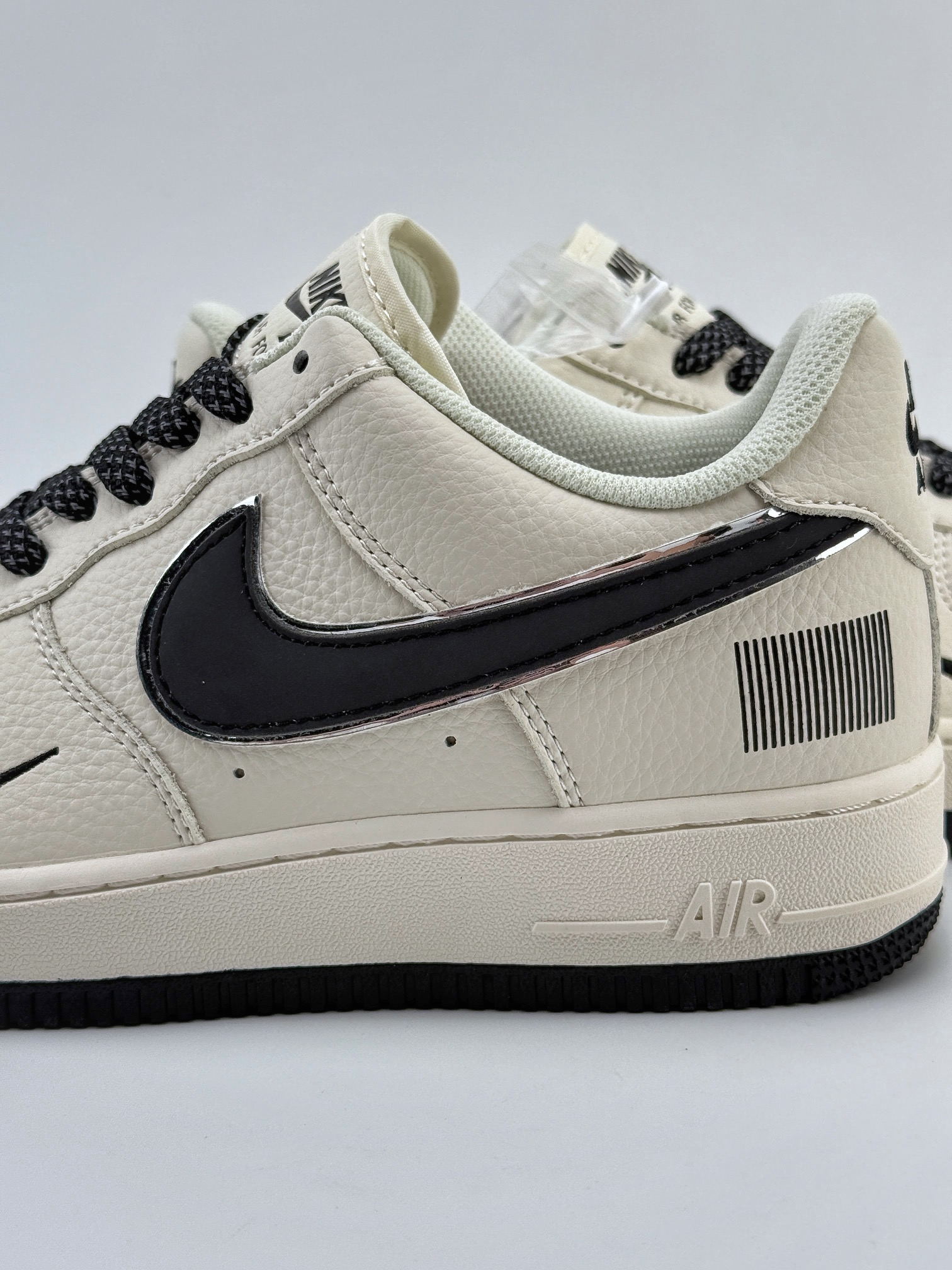 Nike Air Force 1 Low 07 白黑小钩满天星  CU1836-962