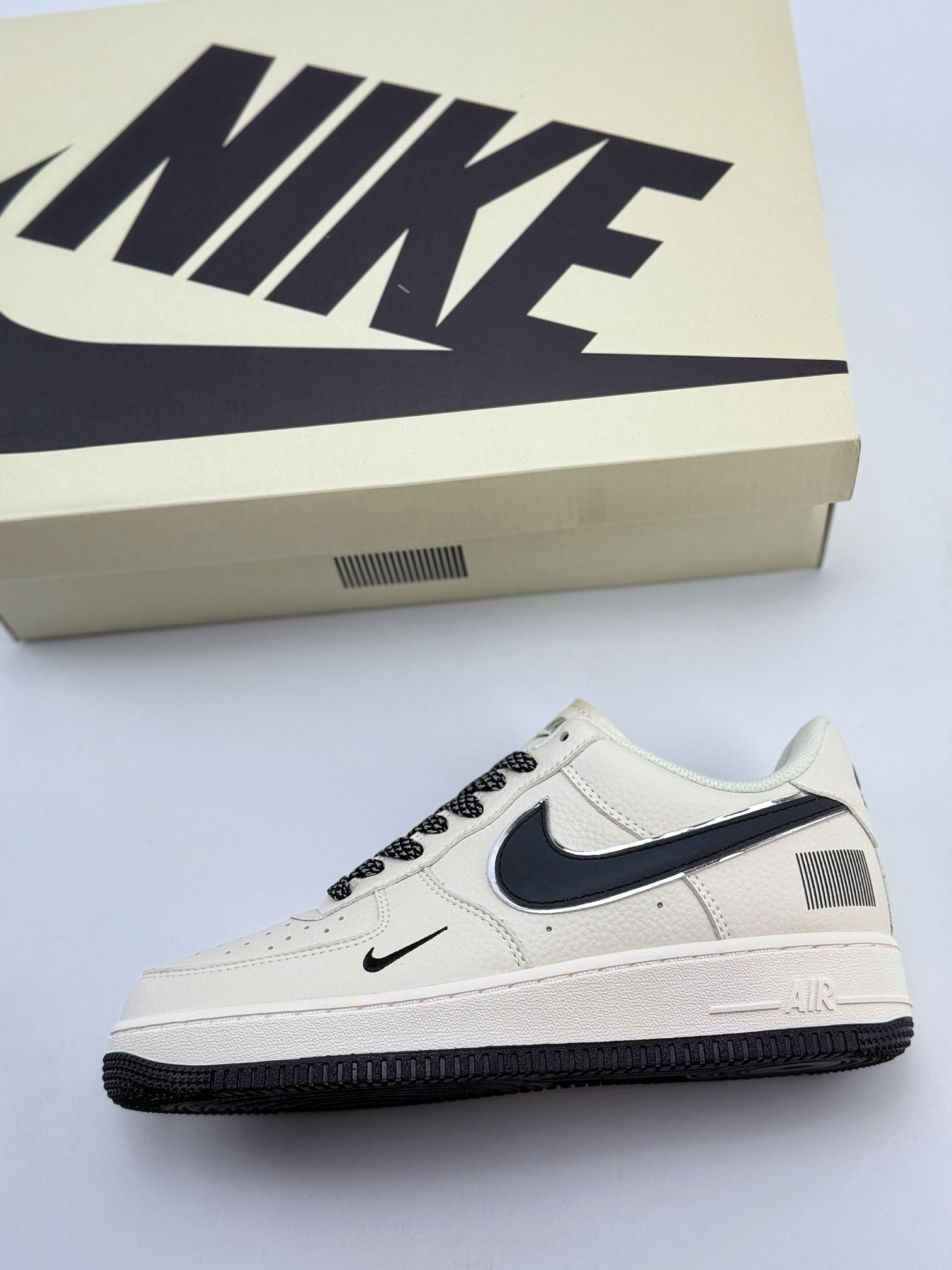 Nike Air Force 1 Low 07 白黑小钩满天星  CU1836-962