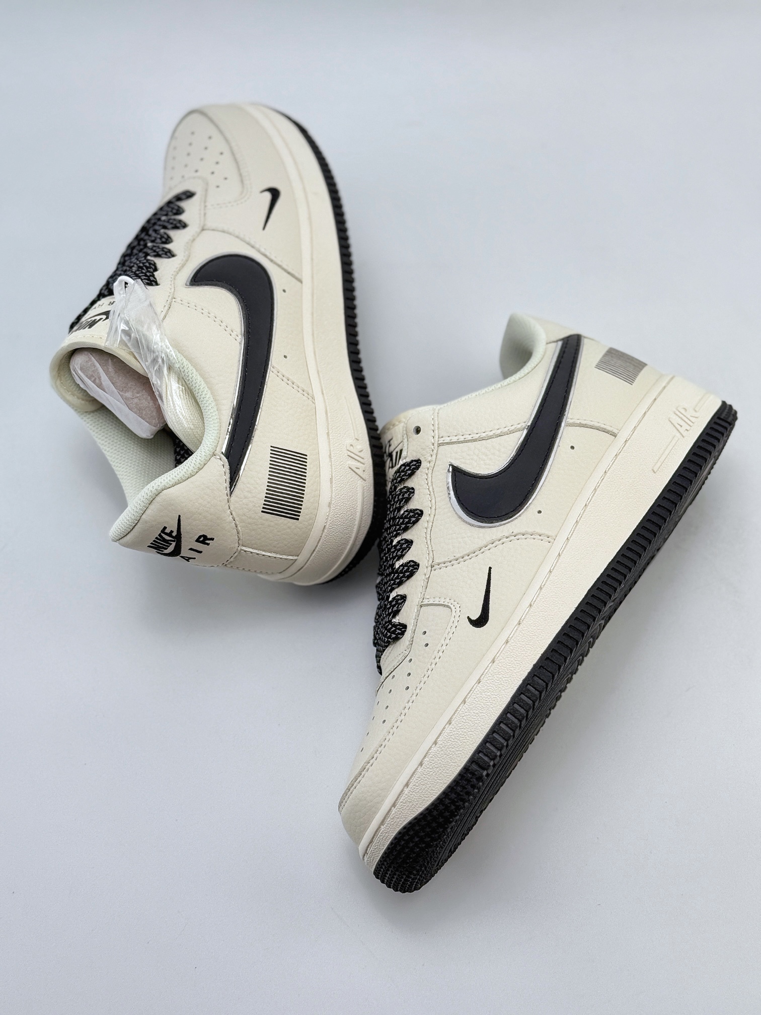 Nike Air Force 1 Low 07 白黑小钩满天星  CU1836-962