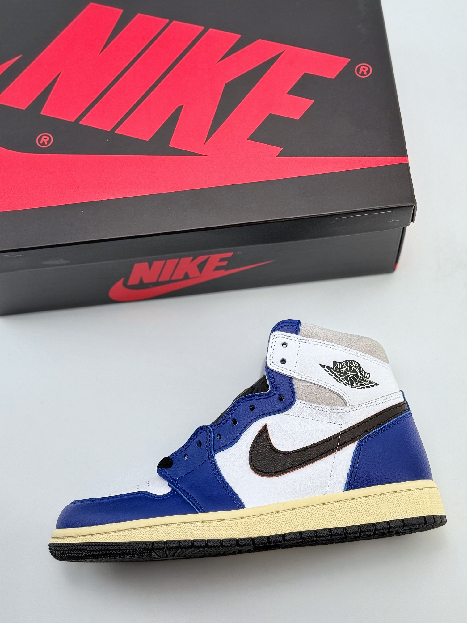 莞产原底面 市售性价比之王 Air Jordan 1 Retro High OG ”White Deep Royal Blue”皇家蓝白黑 DZ5485-100