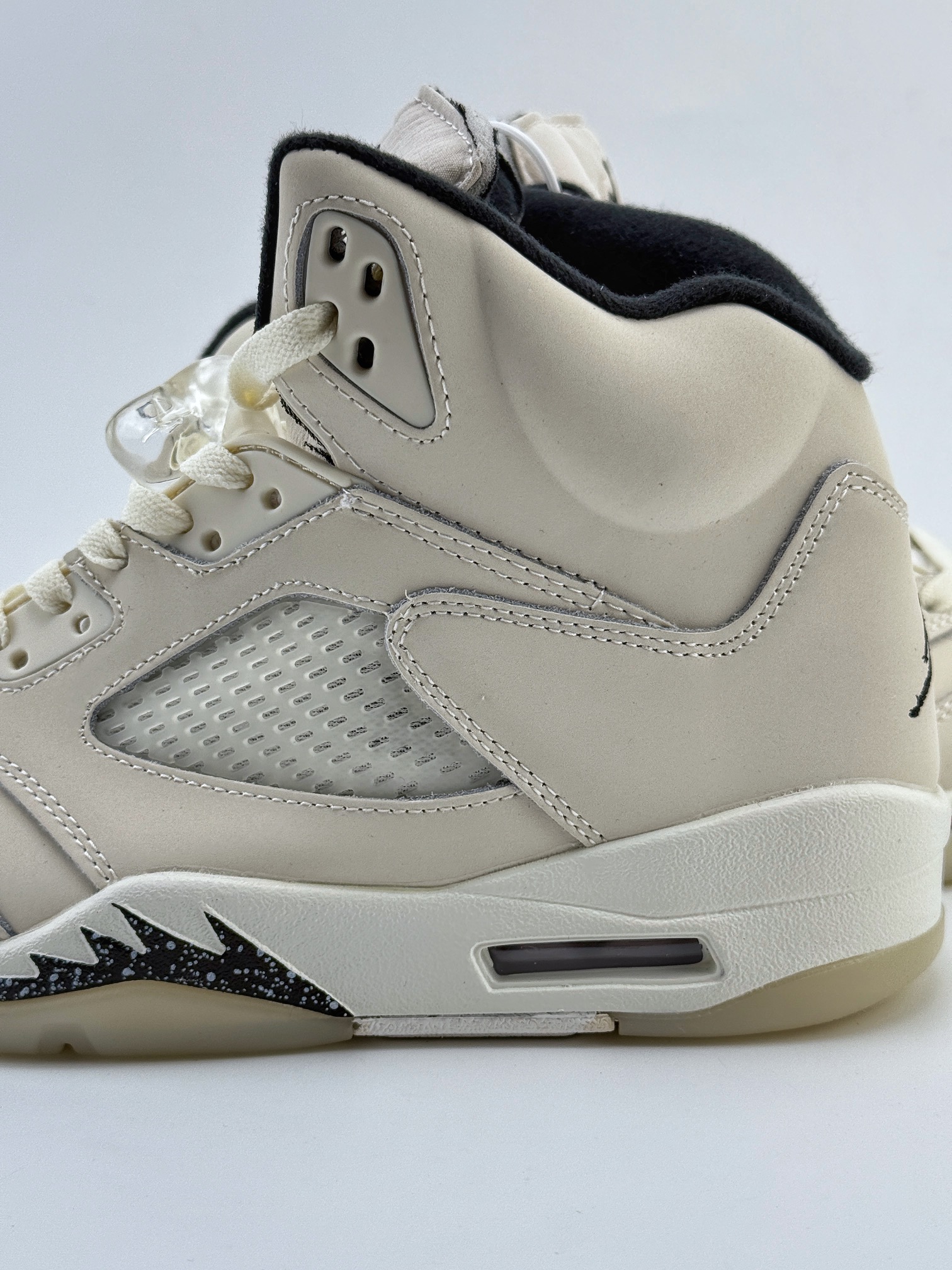 Air Jordan 5 Retro SE ”Sail” 米白 潮流复古篮球鞋   FN7405-100