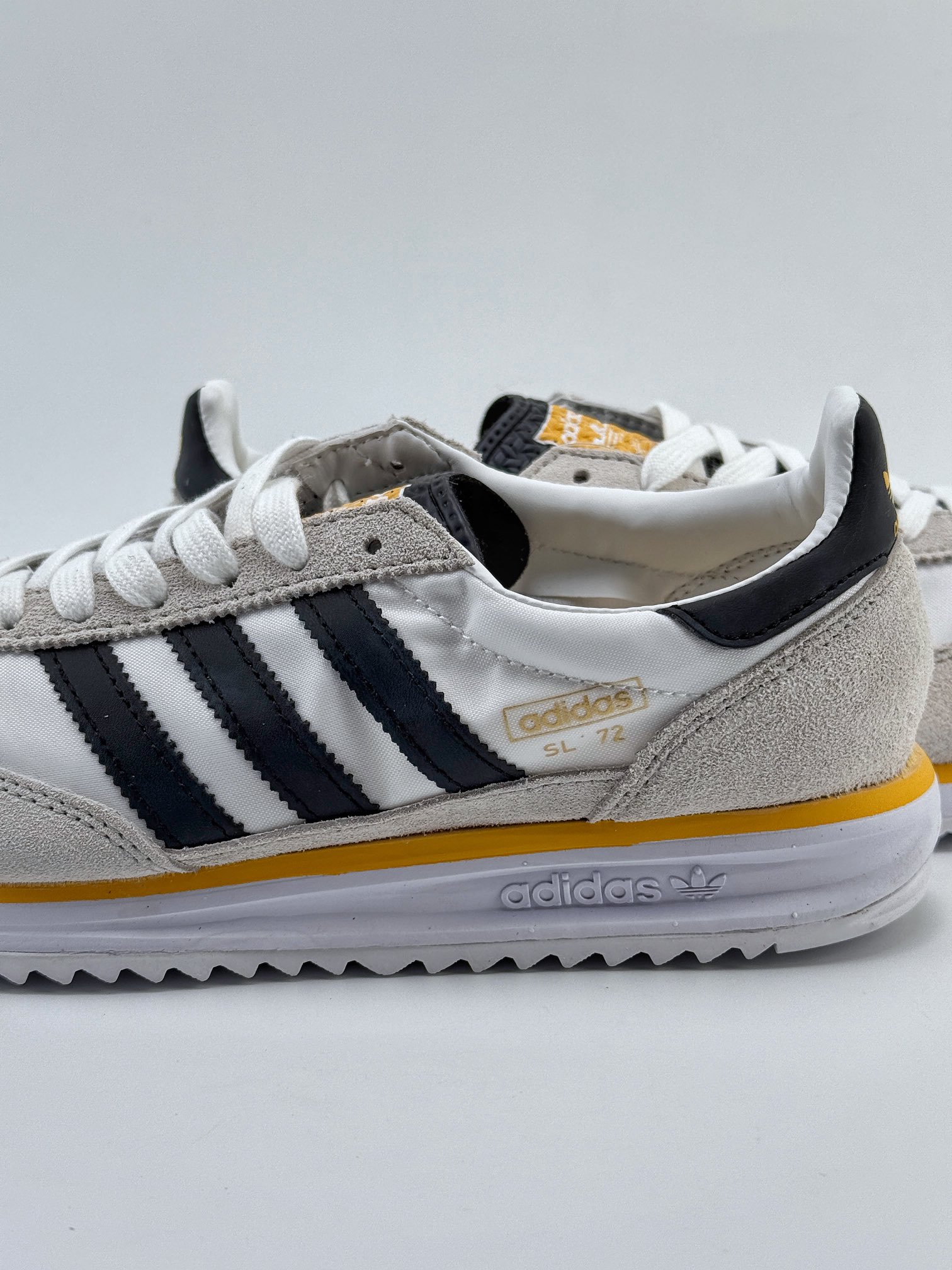 adidas Originals SL 72 RS 阿迪休闲防滑耐磨低帮板鞋 IH4823