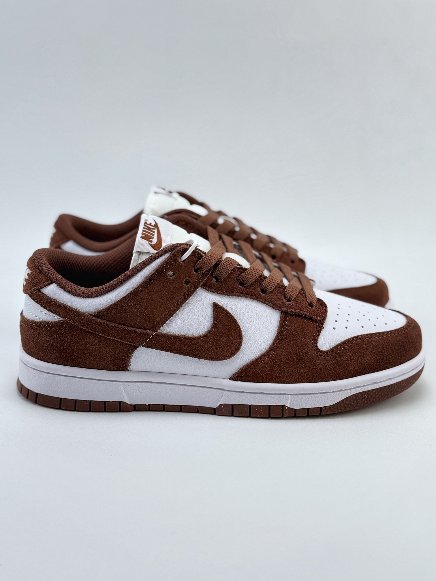 Nike SB Dunk Low 白褐 HJ7673-001