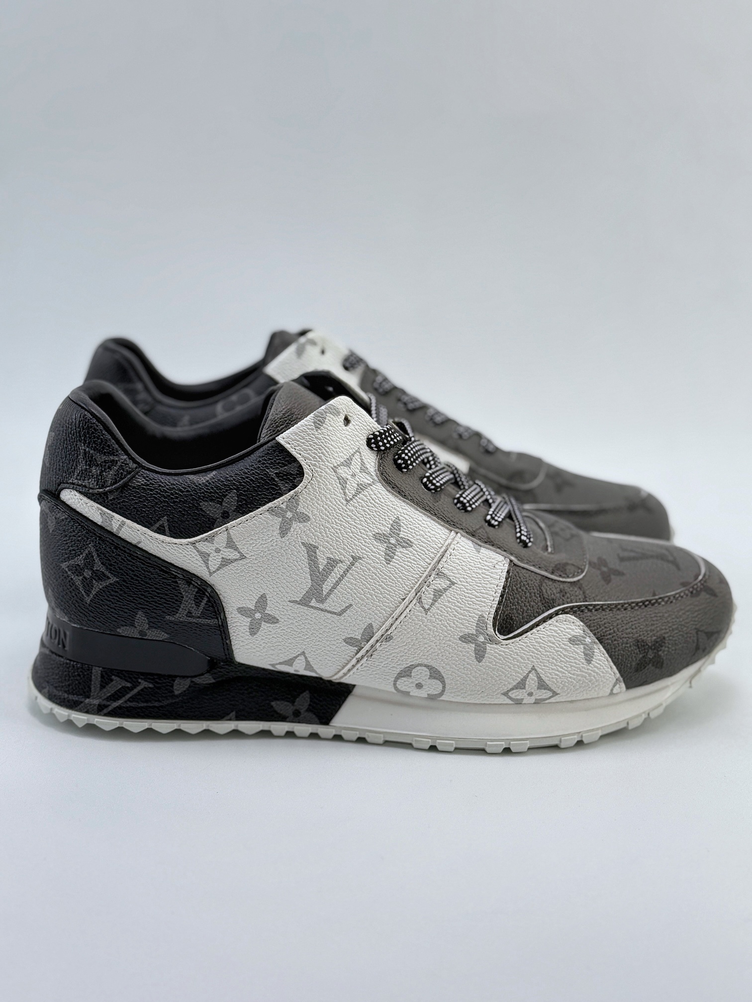 Louis Vuitton Archlight Sneakers 探视系列真皮拼色复古老爹风休闲运动鞋