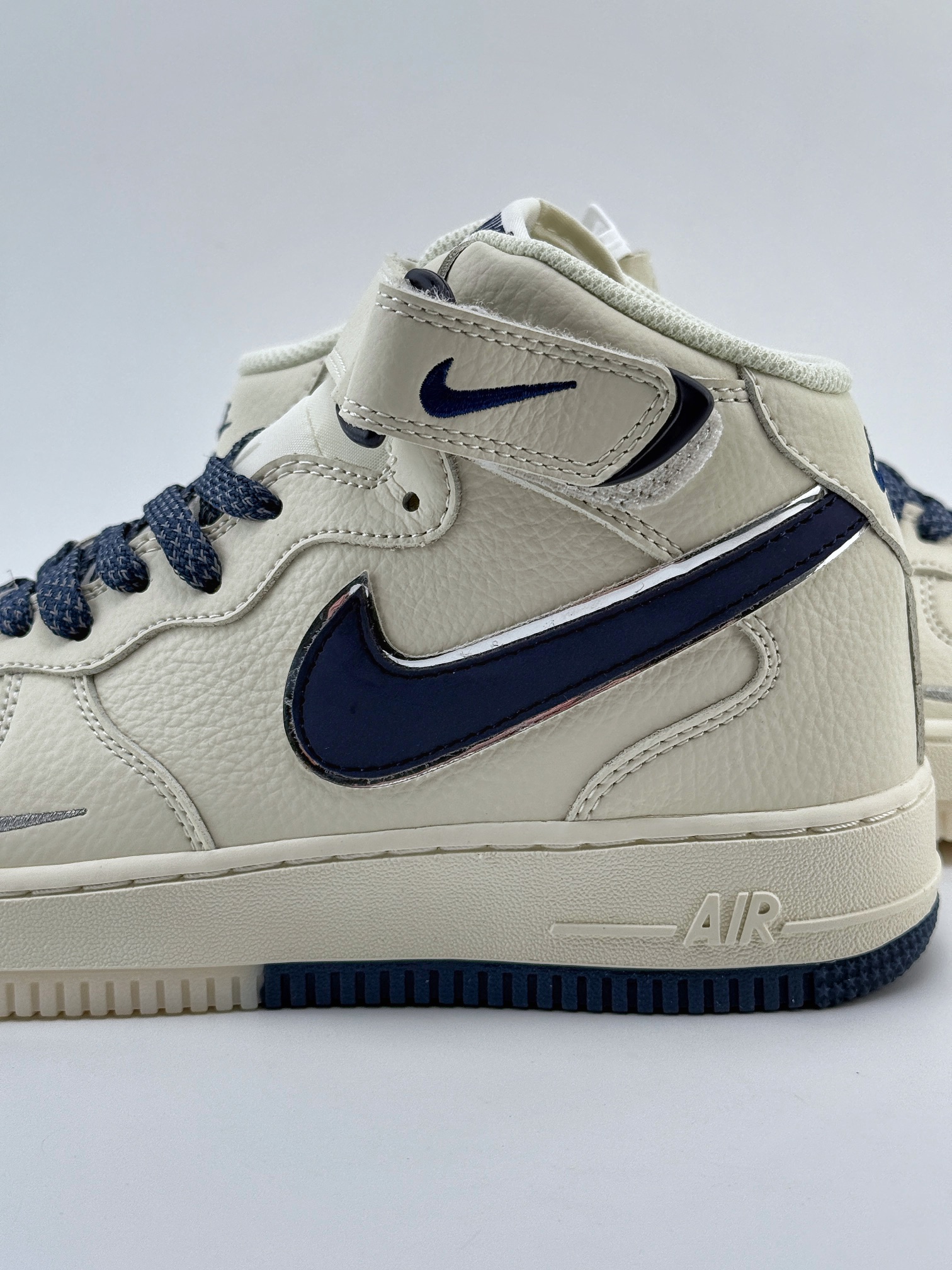 Nike Air Force 1 Mid 07 米蓝小钩满天星  XL0236-233