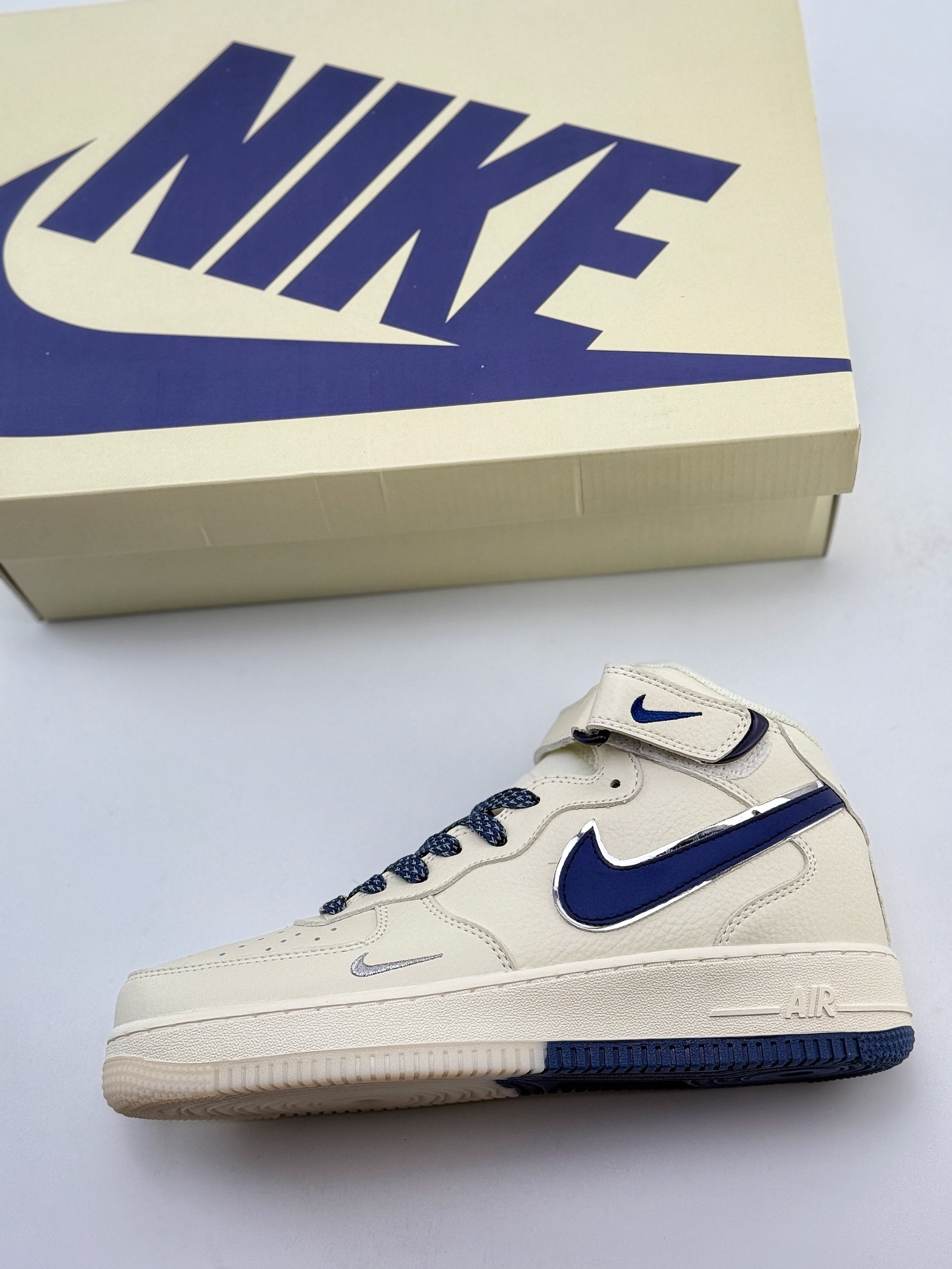 Nike Air Force 1 Mid 07 米蓝小钩满天星  XL0236-233