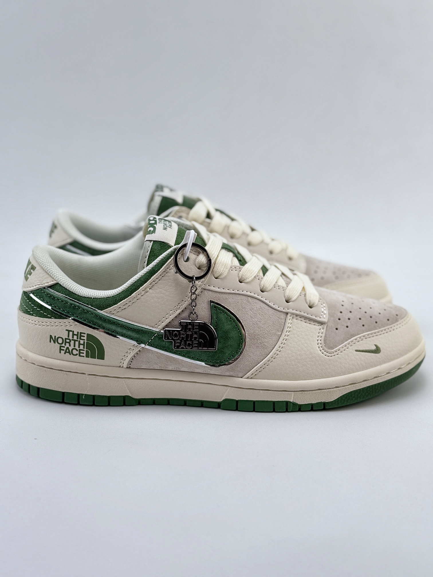 Nike SB Dunk Low x The North Face 白绿小钩  DQ1098-511